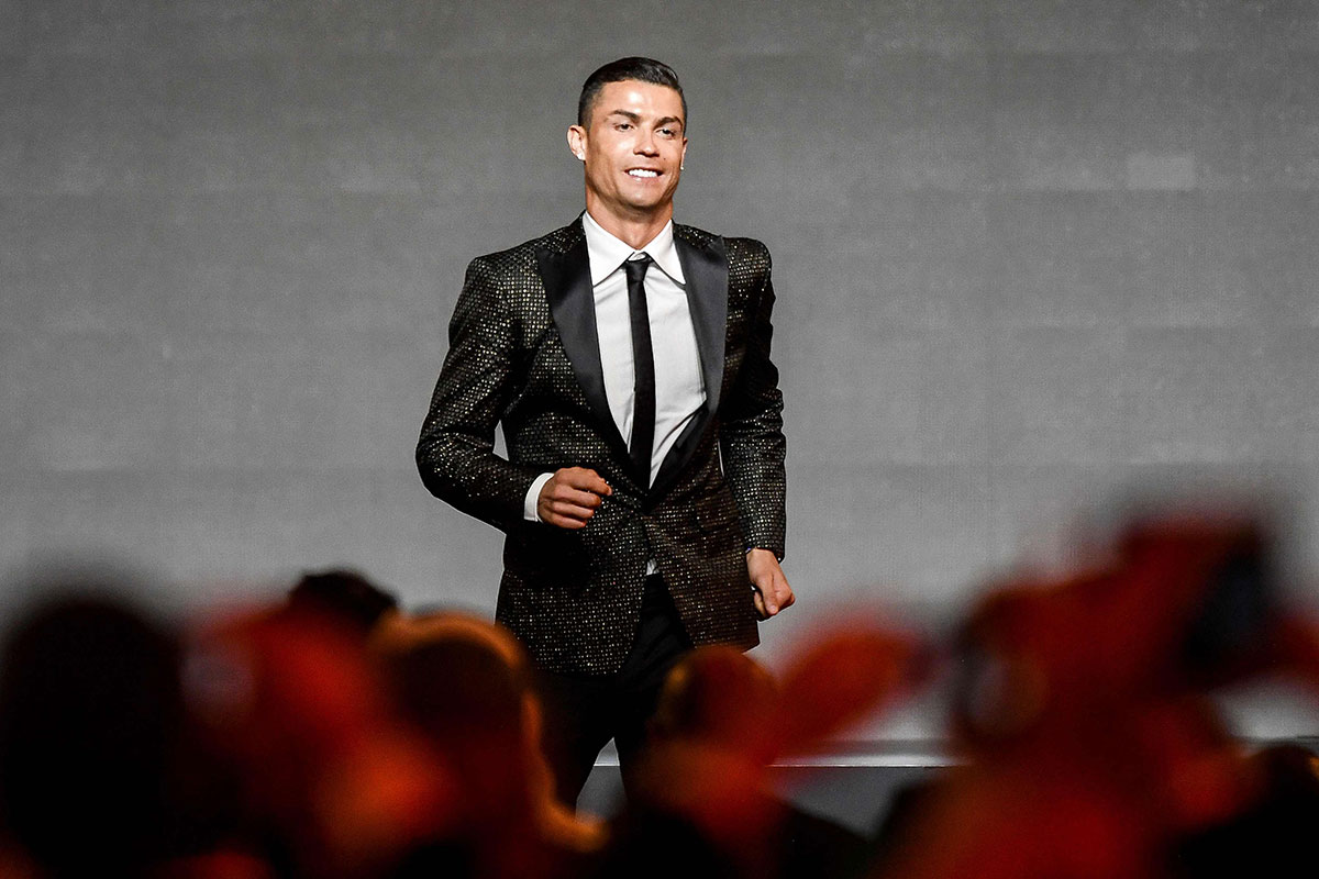 رونالدو أول لاعب يسجل 17 هدفا مع يوفنتوس