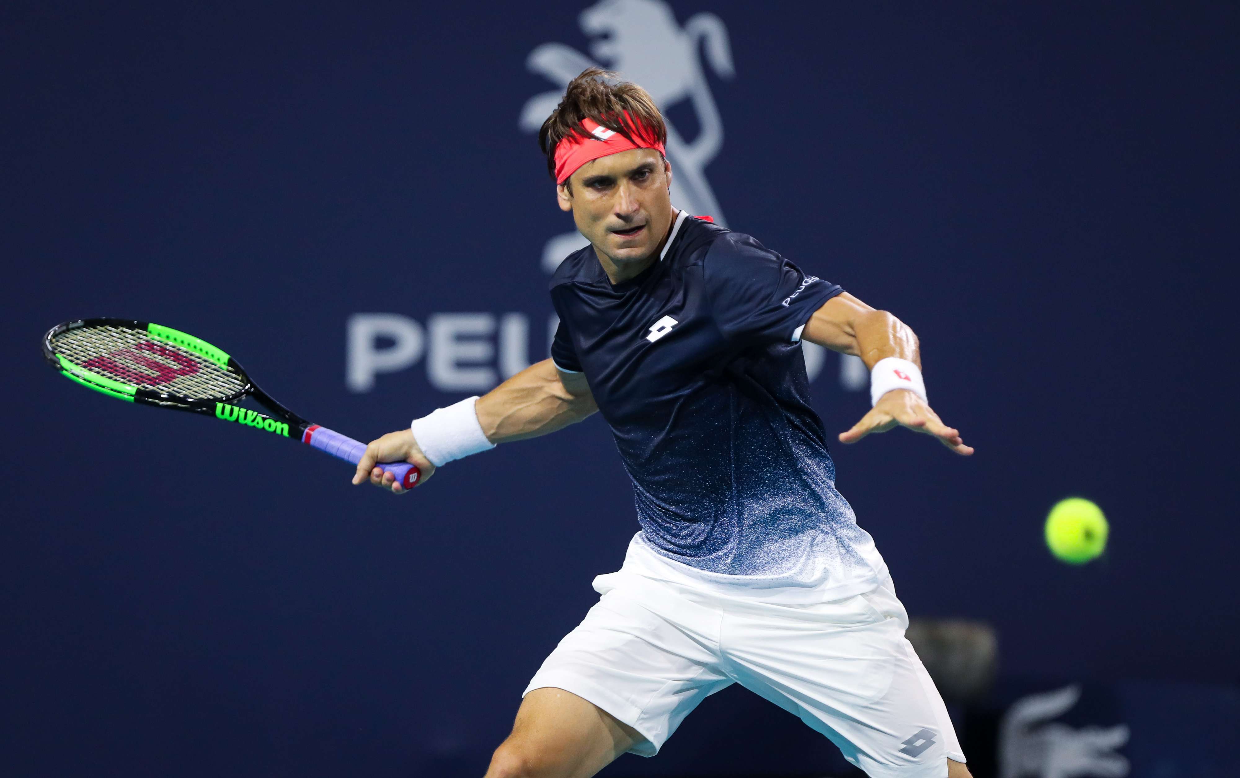 الفوز الأول لفيرر