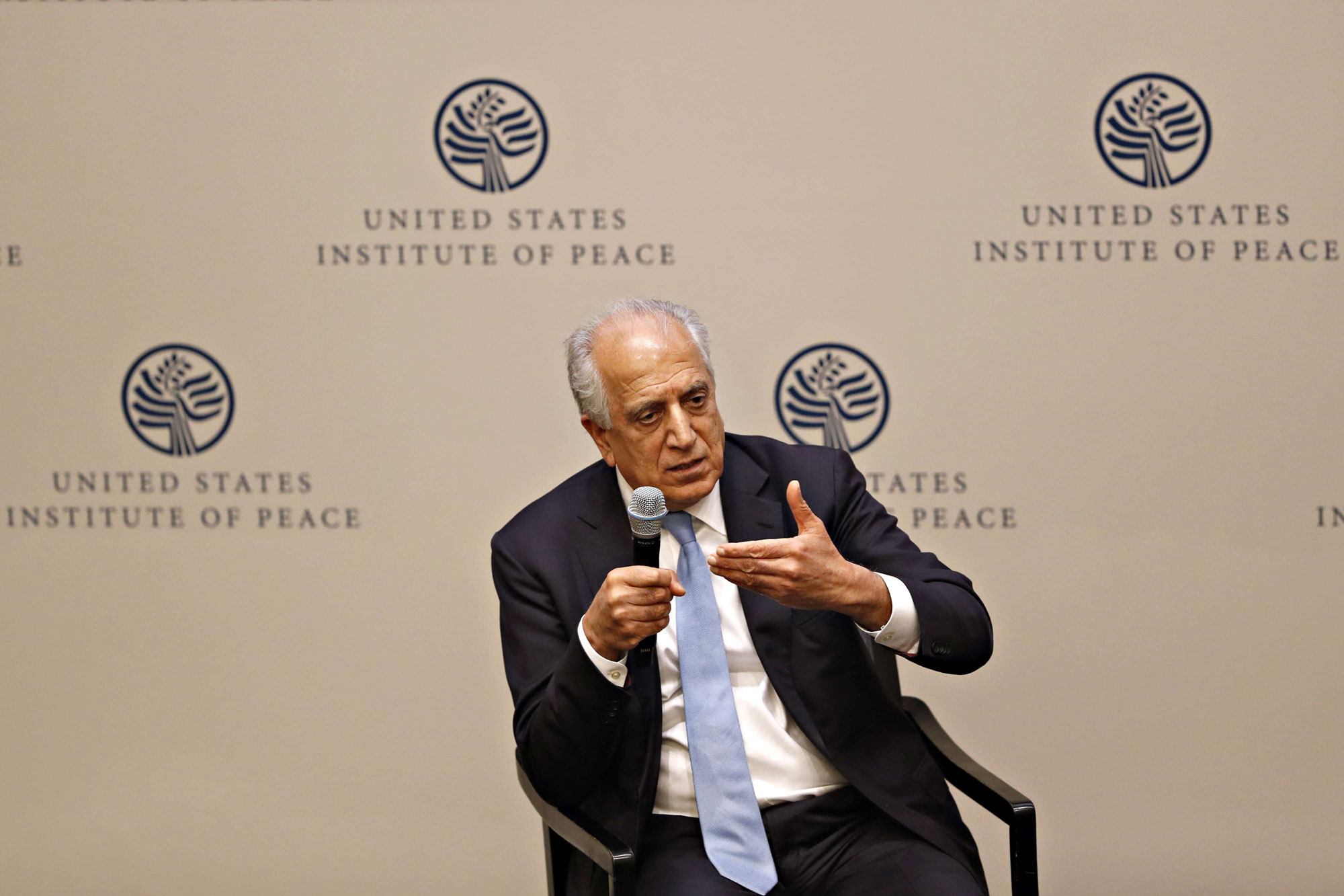 خليل زاد المبعوث الأميركي لأفغانستان