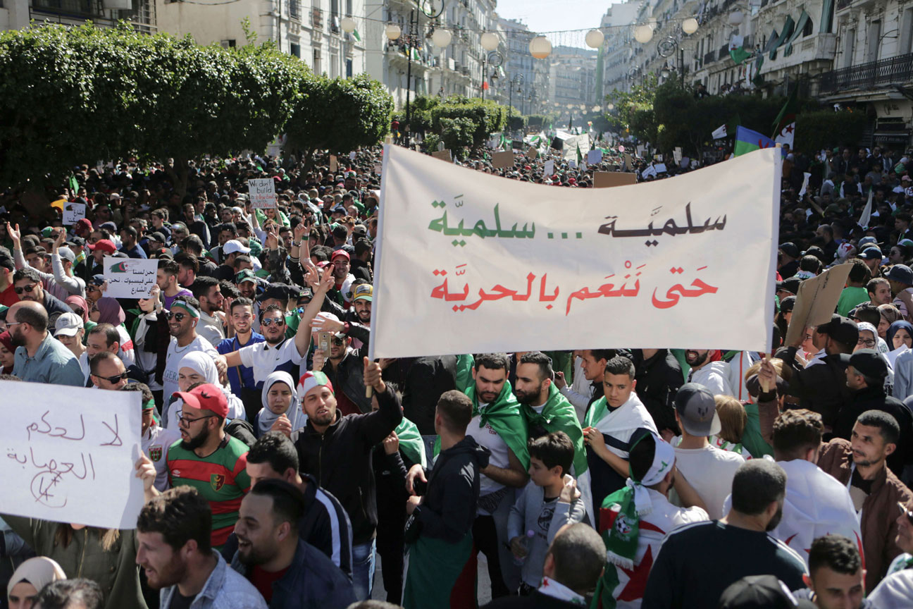 احتجاجات الجزائر