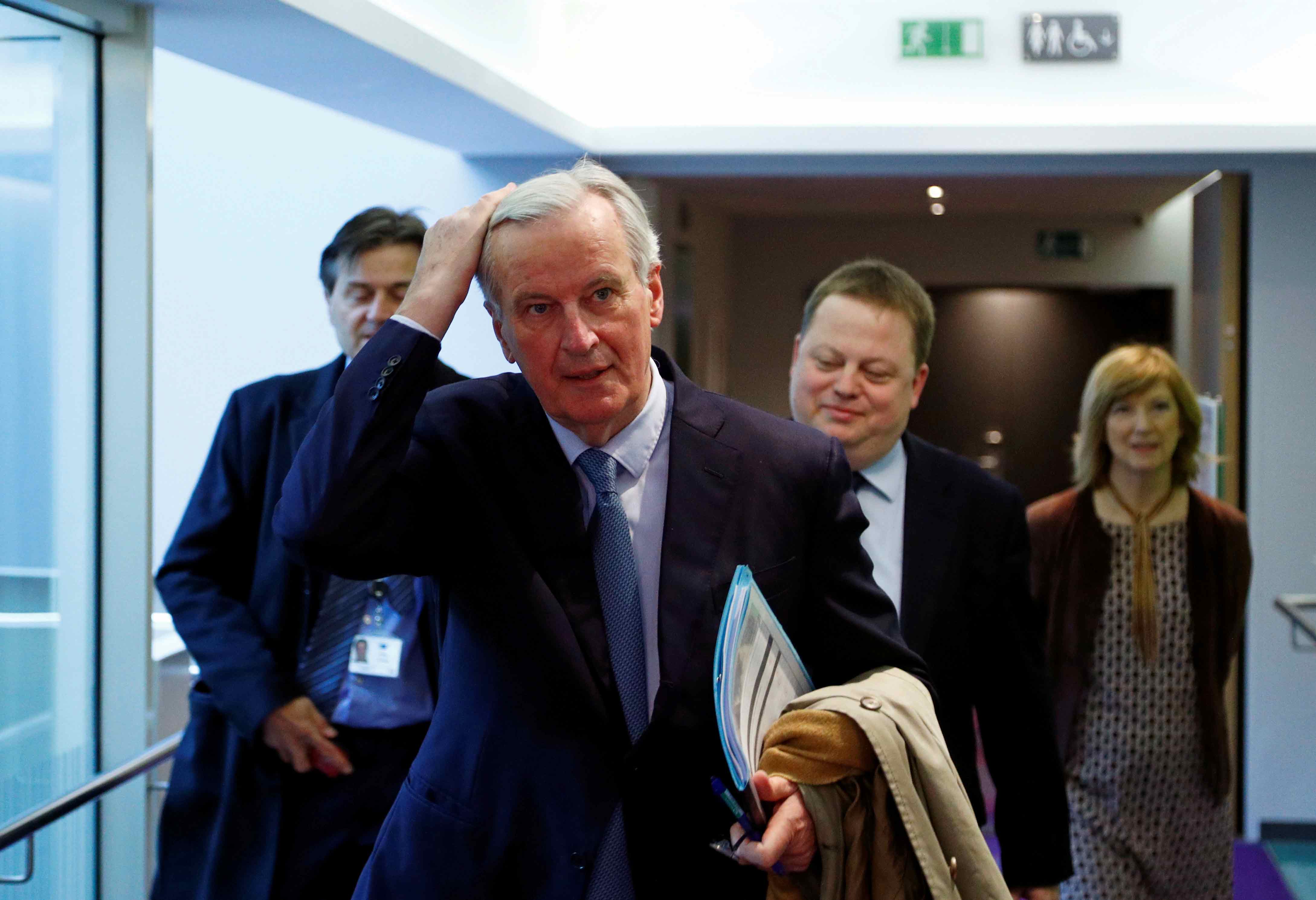 بارنييه يحذر لندن من خطورة الخروج دون اتفاق