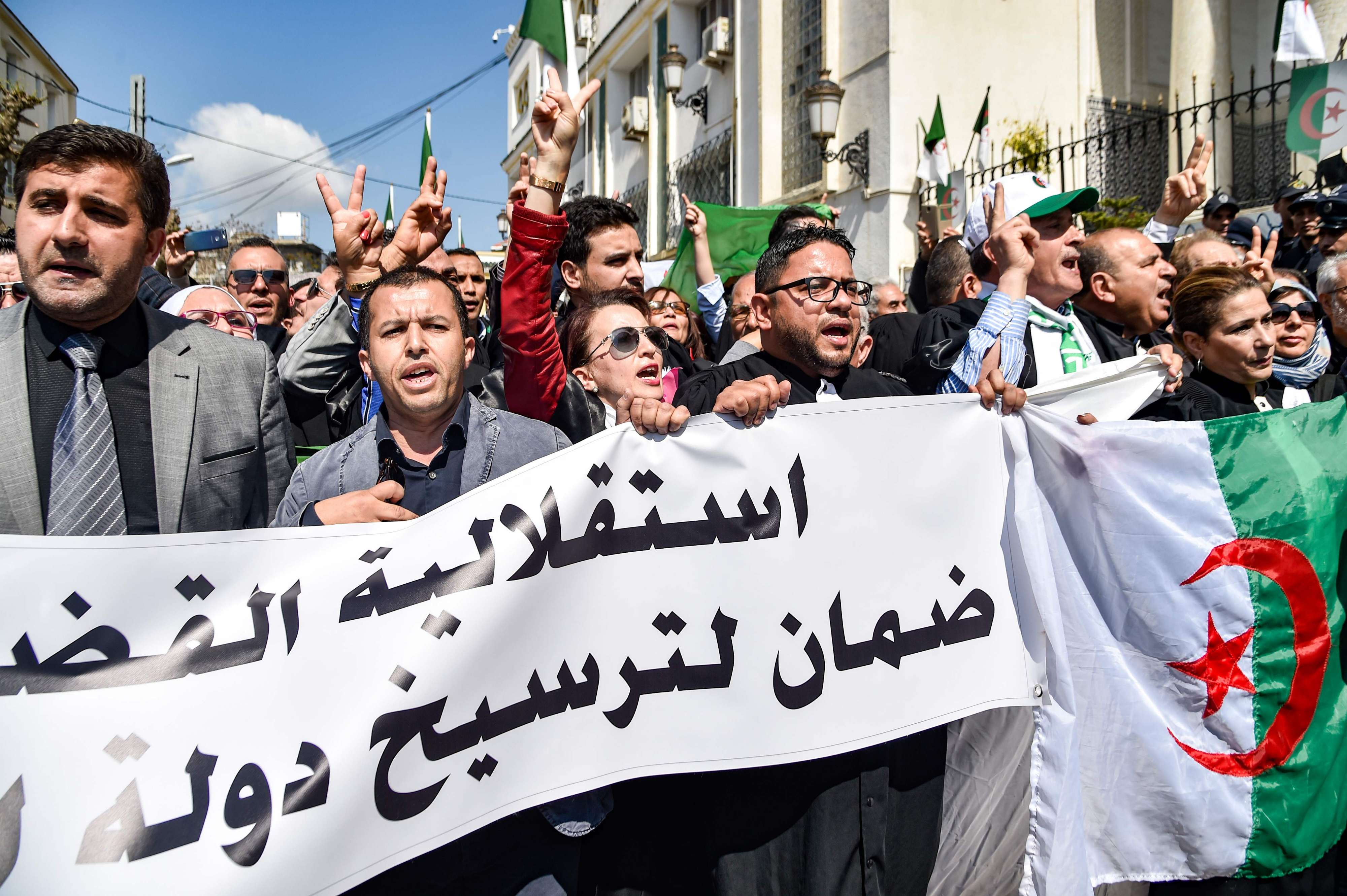 قضاة الجزائر