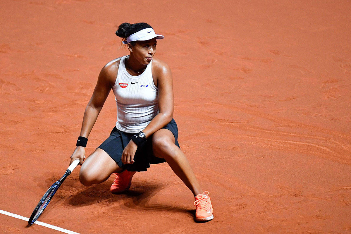 أوساكا تتخطى أول عقباتها