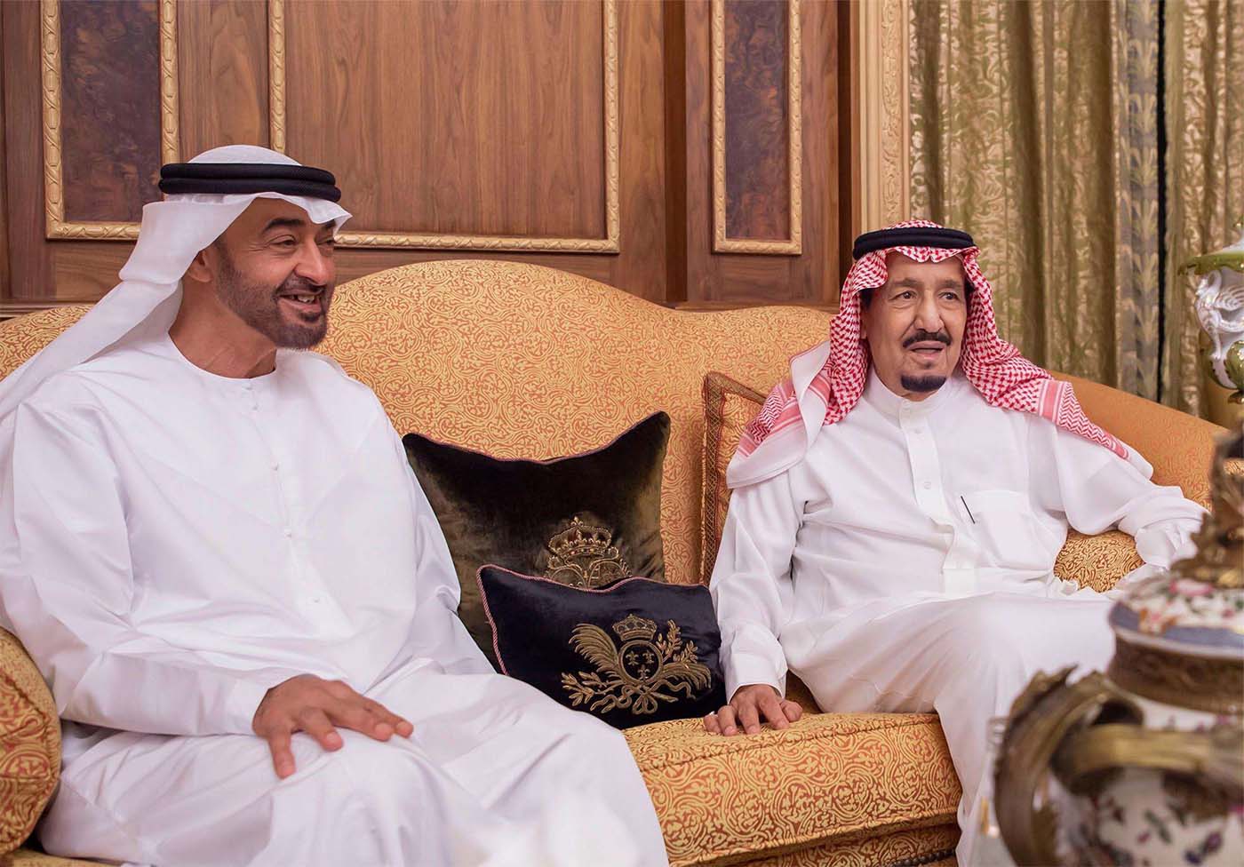 King Salman meets with Crown Prince of Abu Dhabi at al Yamamah palace