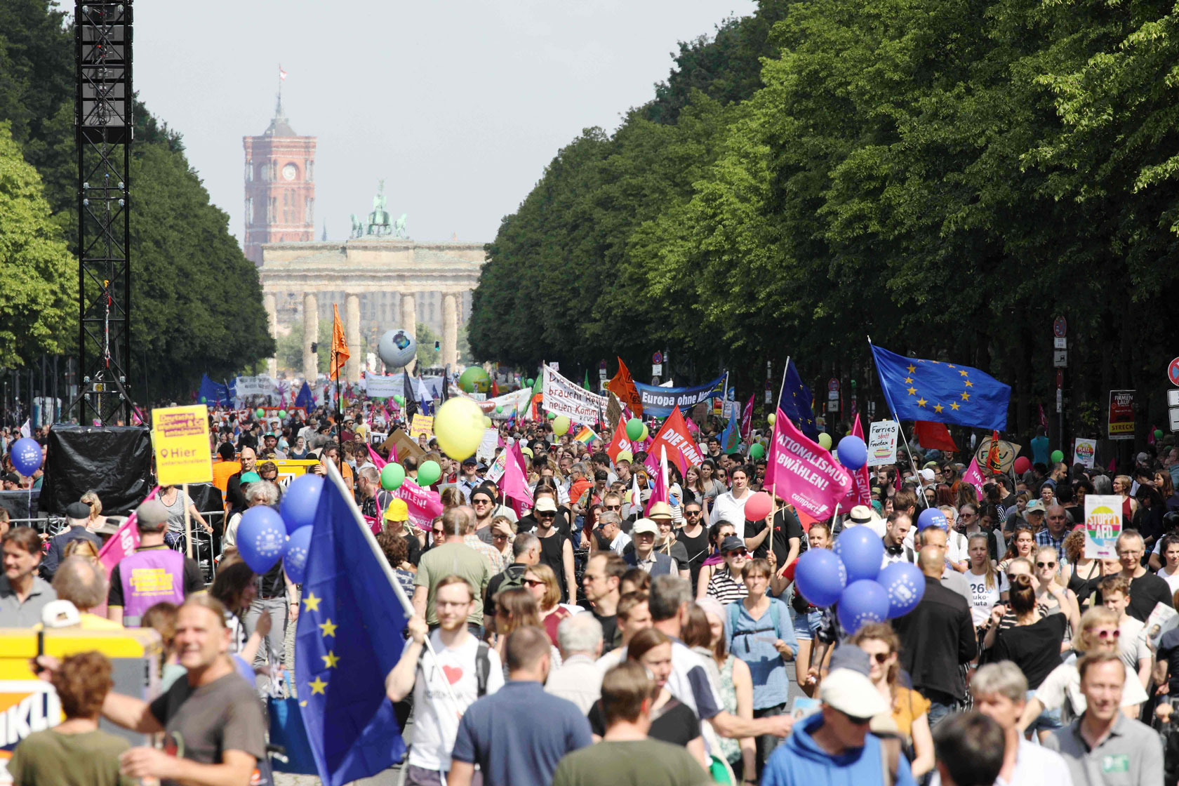 مظاهرات ضد التطرف القومي