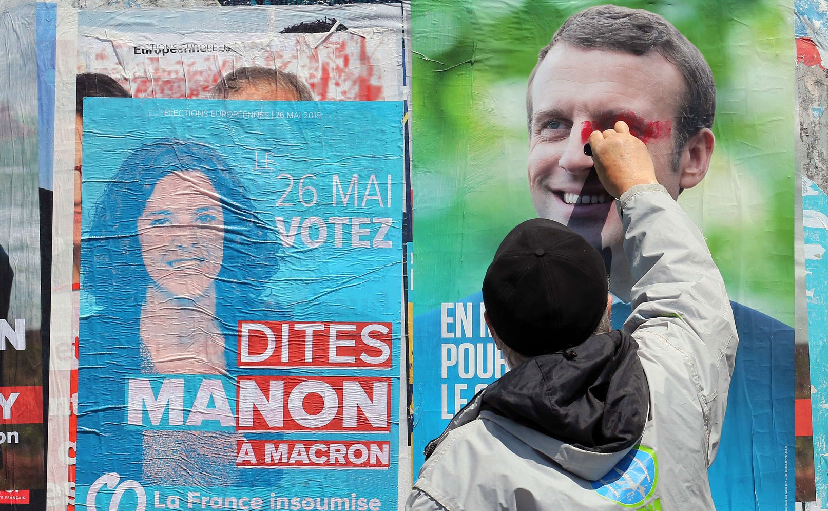 الرئيس الفرنسي امانويل ماكرون