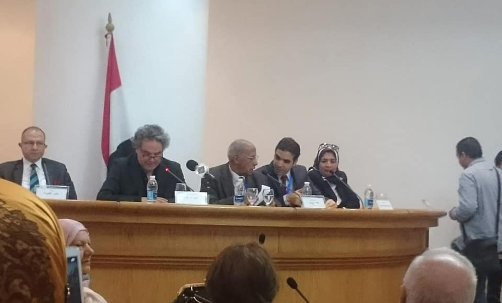 معادلة غربية يتماهى فيها اللامعقول بالمعقول