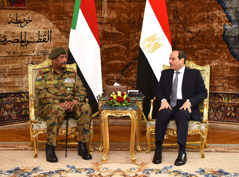 البرهان بحث في القاهرة تطورات الوضع في السودان