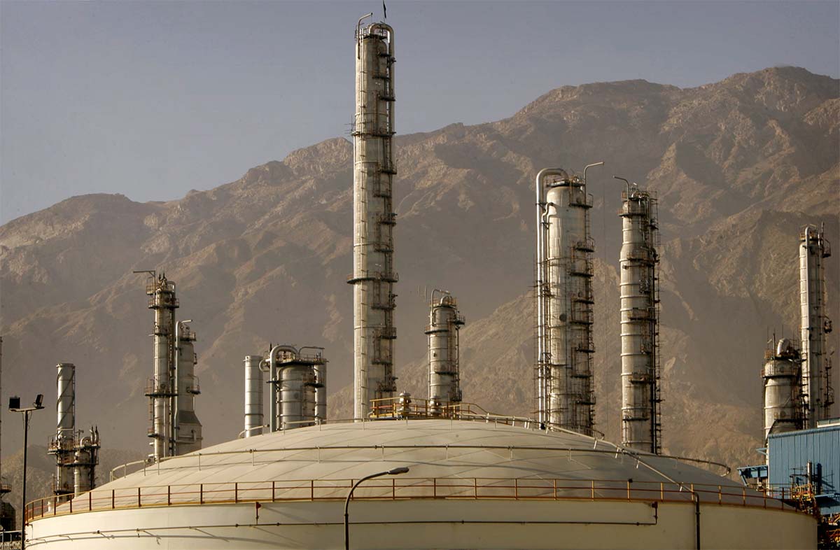 US sanctions tightening the noose on Iran's petrochemical industry