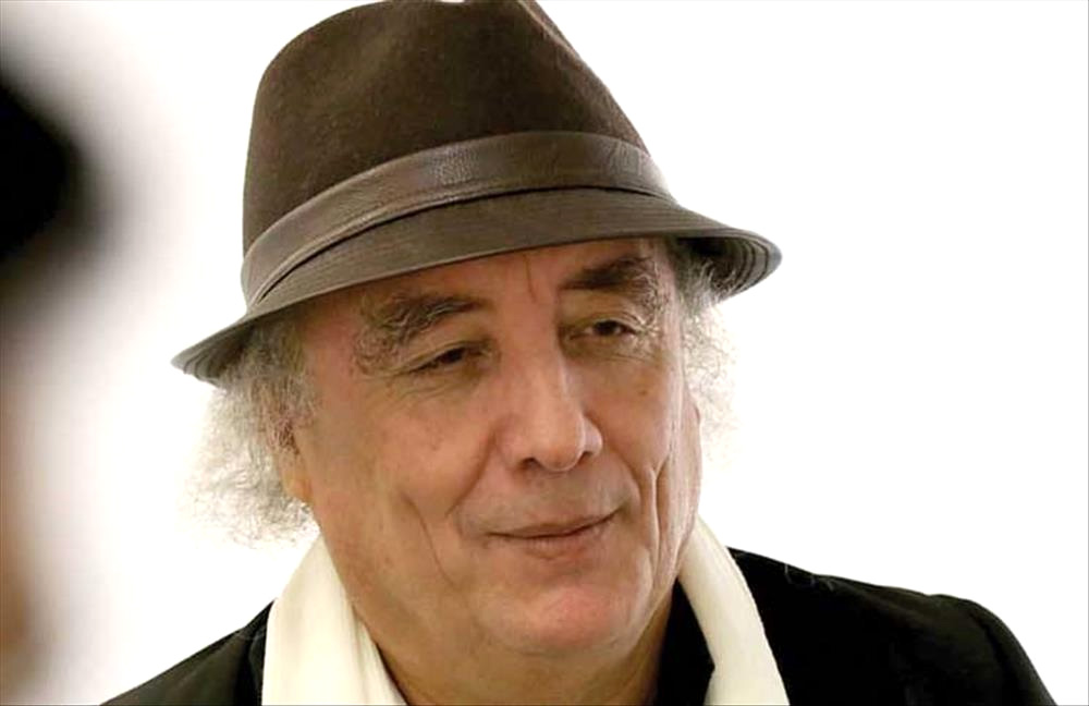 كثير من النصوص بدأت كمادة فيسبوكية