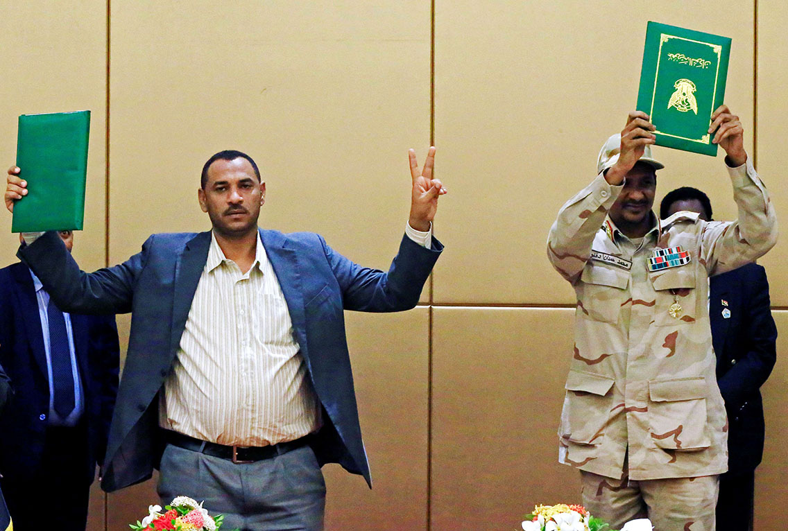 خطوة هامة تمهد الطريق أمام تشكيل حكومة انتقالية