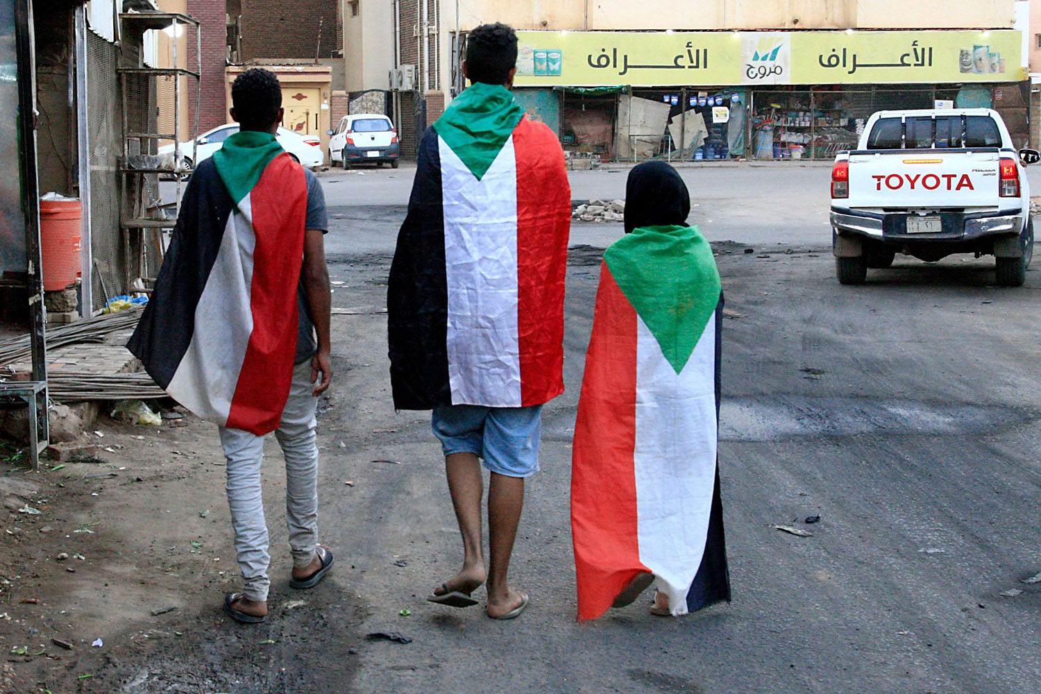 السودان يبدأ الانتقال