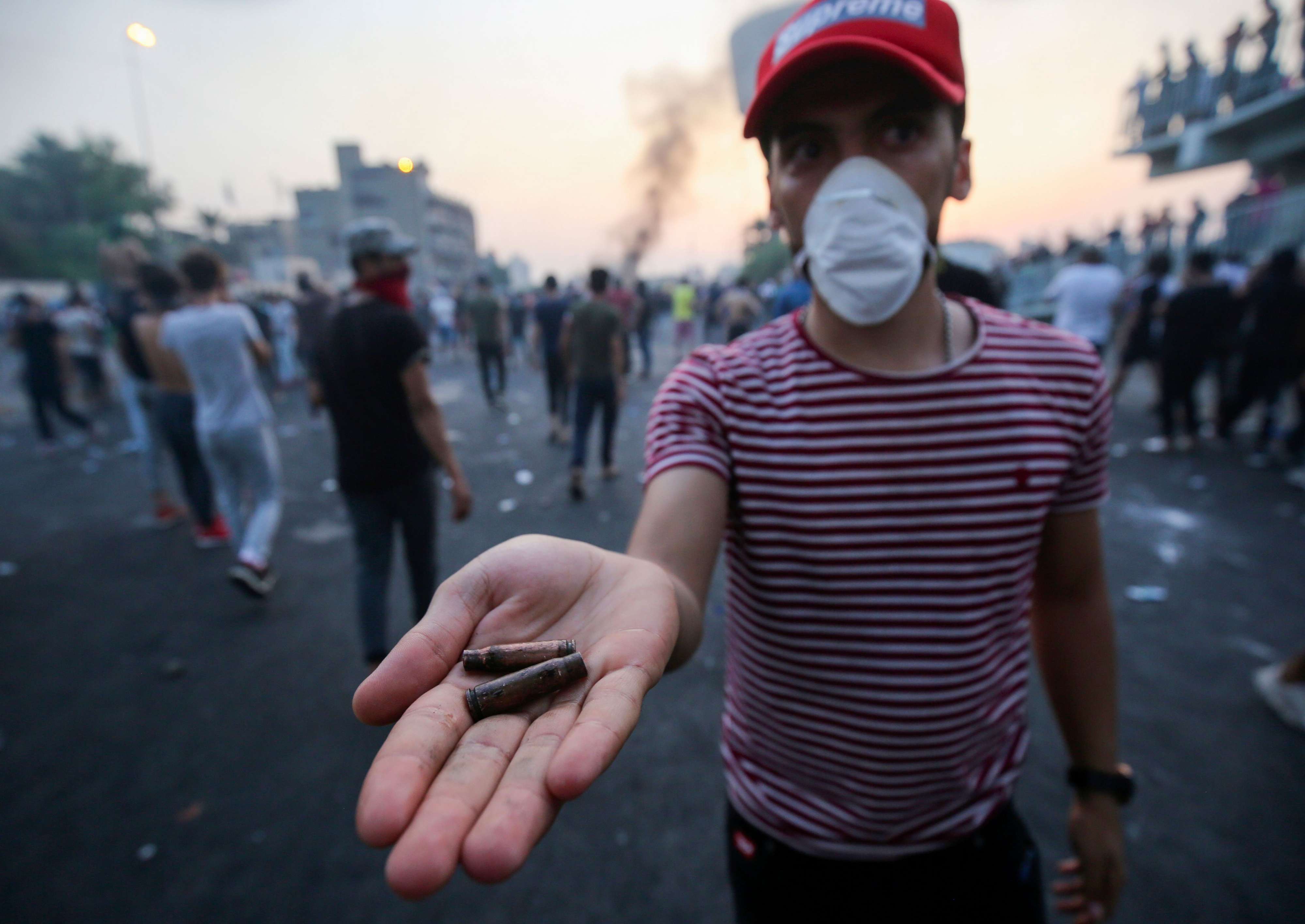 قوات الأمن تستخدم الرصاص الحي