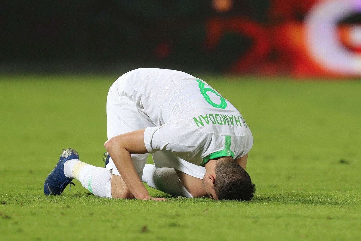 عبدالله الحمدان لاعب منتخب السعودية