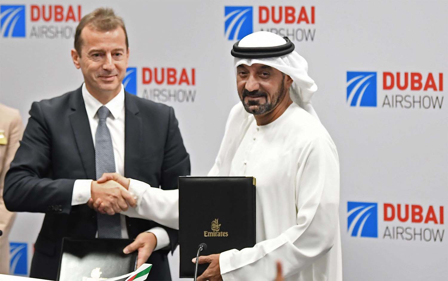 Ahmed bin Saeed Al Maktoum (R), CEO and chairman of the Emirates Group, and Guillaume Faury, Airbus CEO at Dubai Airshow