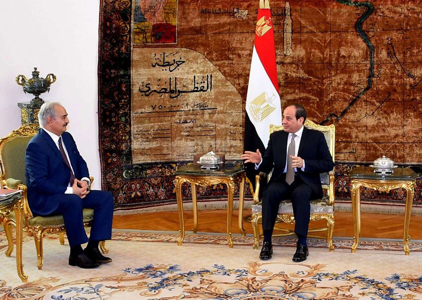 لقاء سابق بين السيسي وحفتر في القاهرة