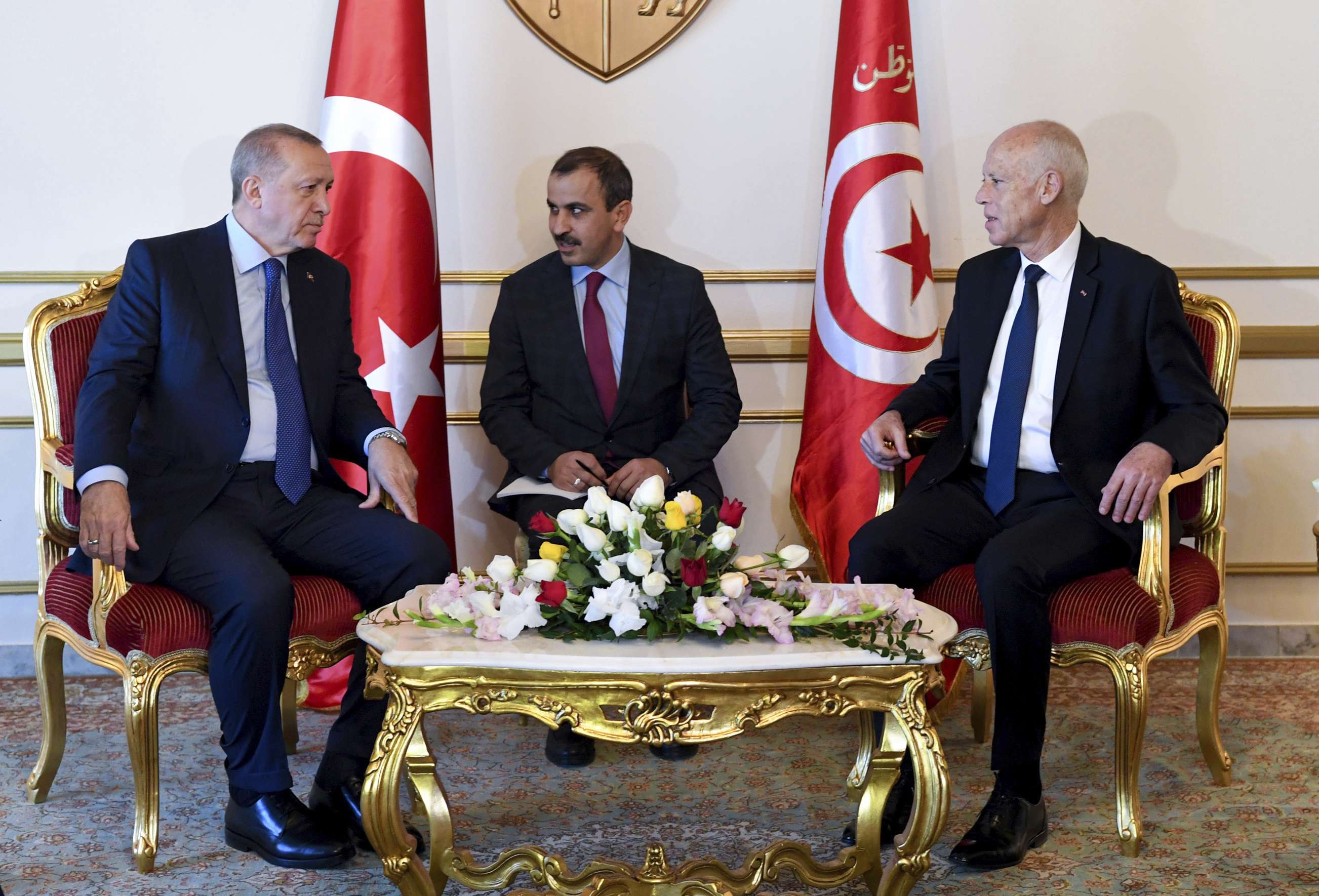 الرئيس التونسي قيس سعيد ونظيره التركي رجب طيب اردوغان