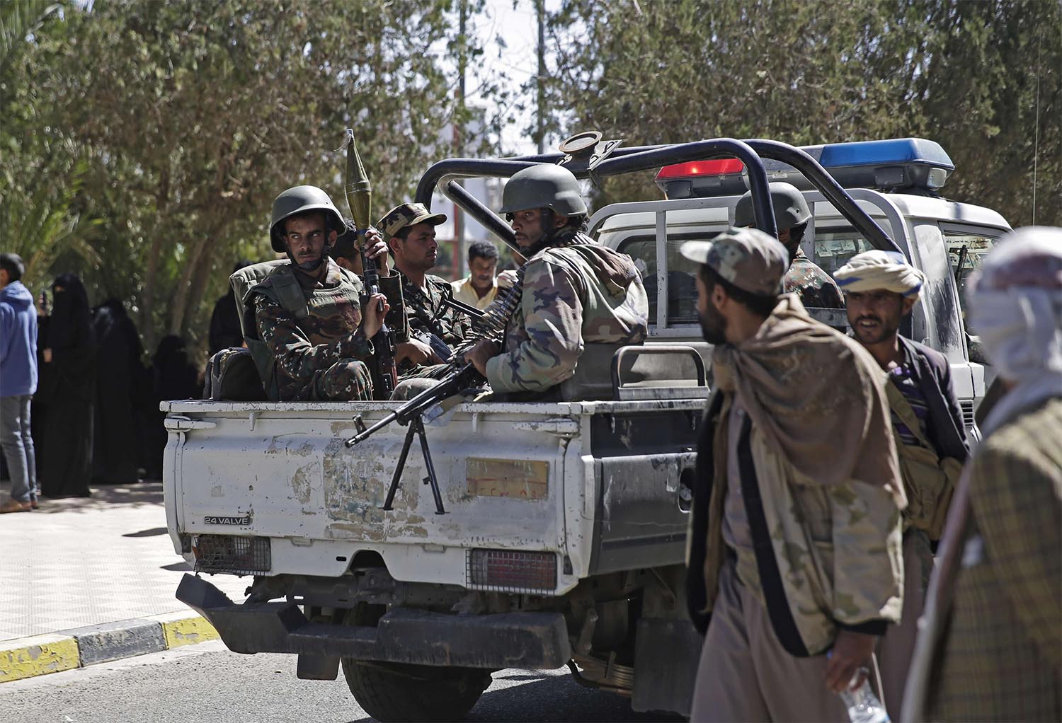 Yemeni soldiers