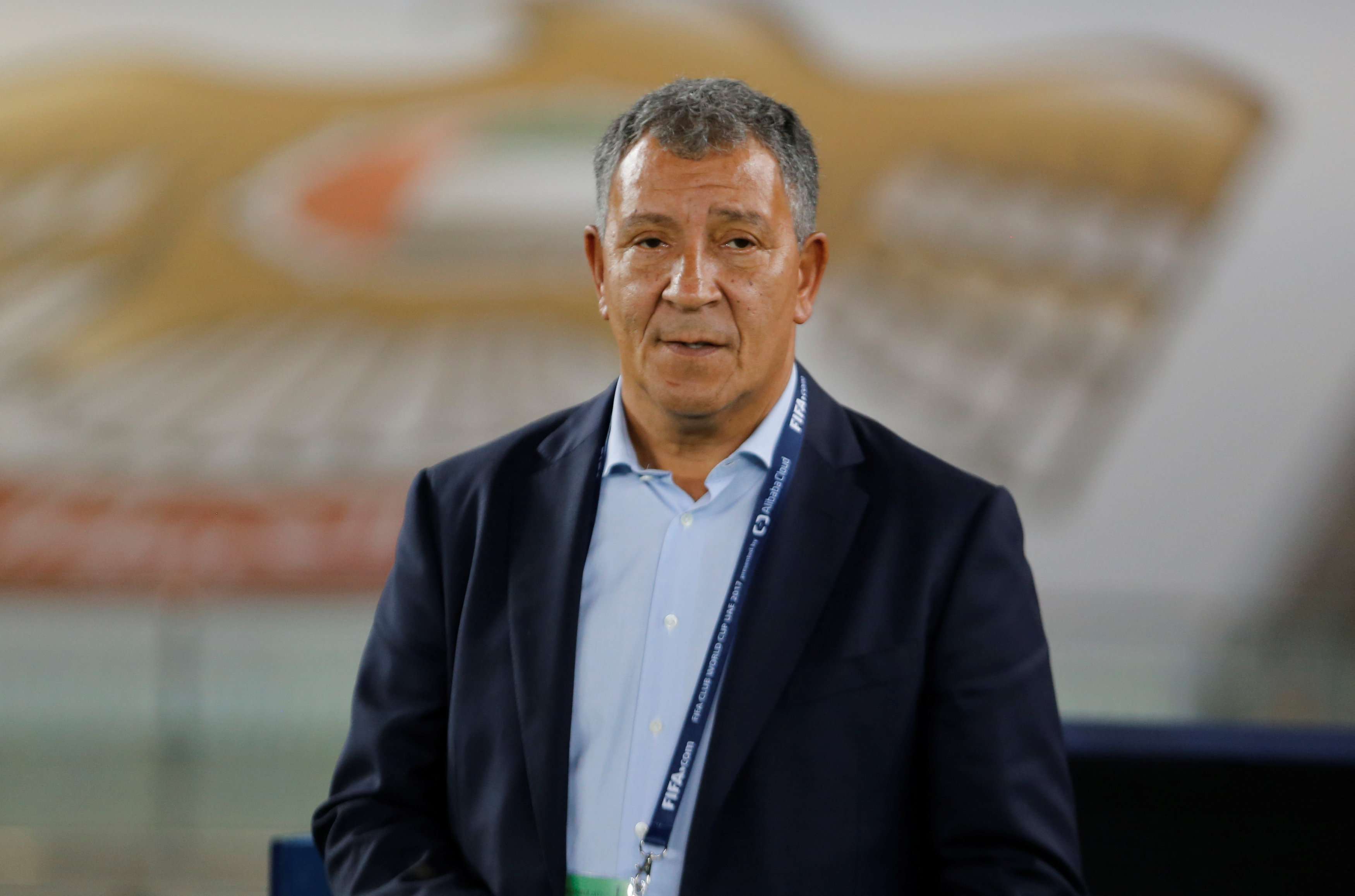  الاتحاد يقيل تين كات استجابة للمشجعين