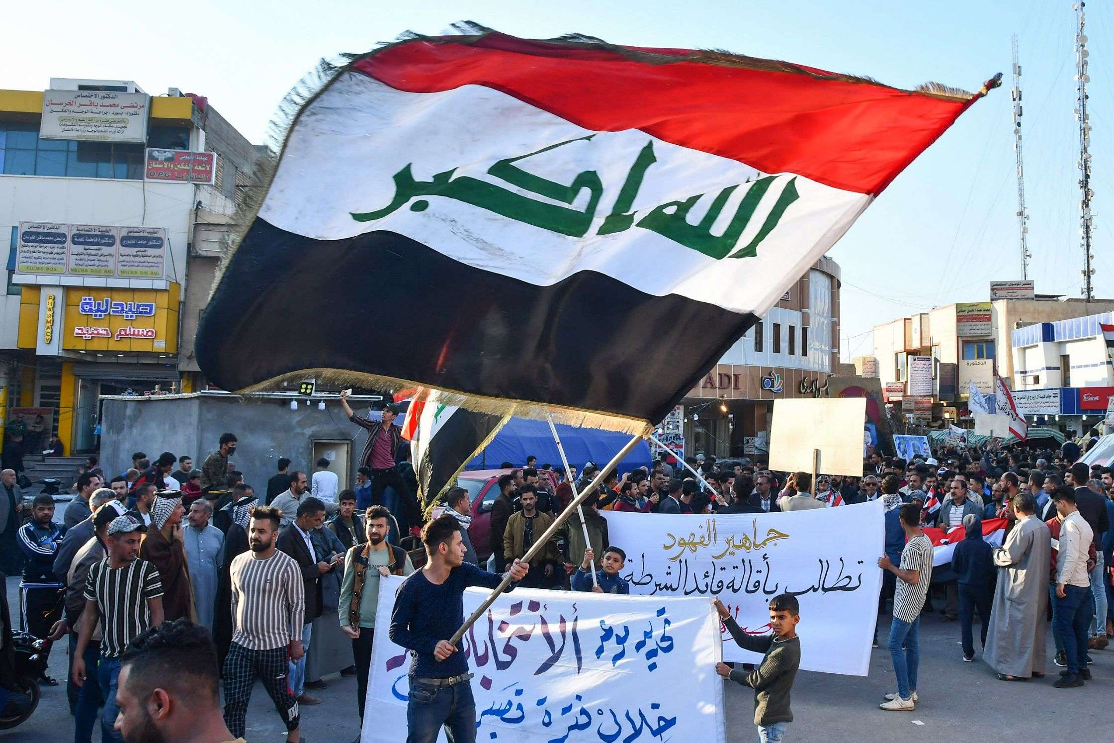 لا تراجع بين المحتجين عن رفض علاوي وتشكيل حكومة مستقلة