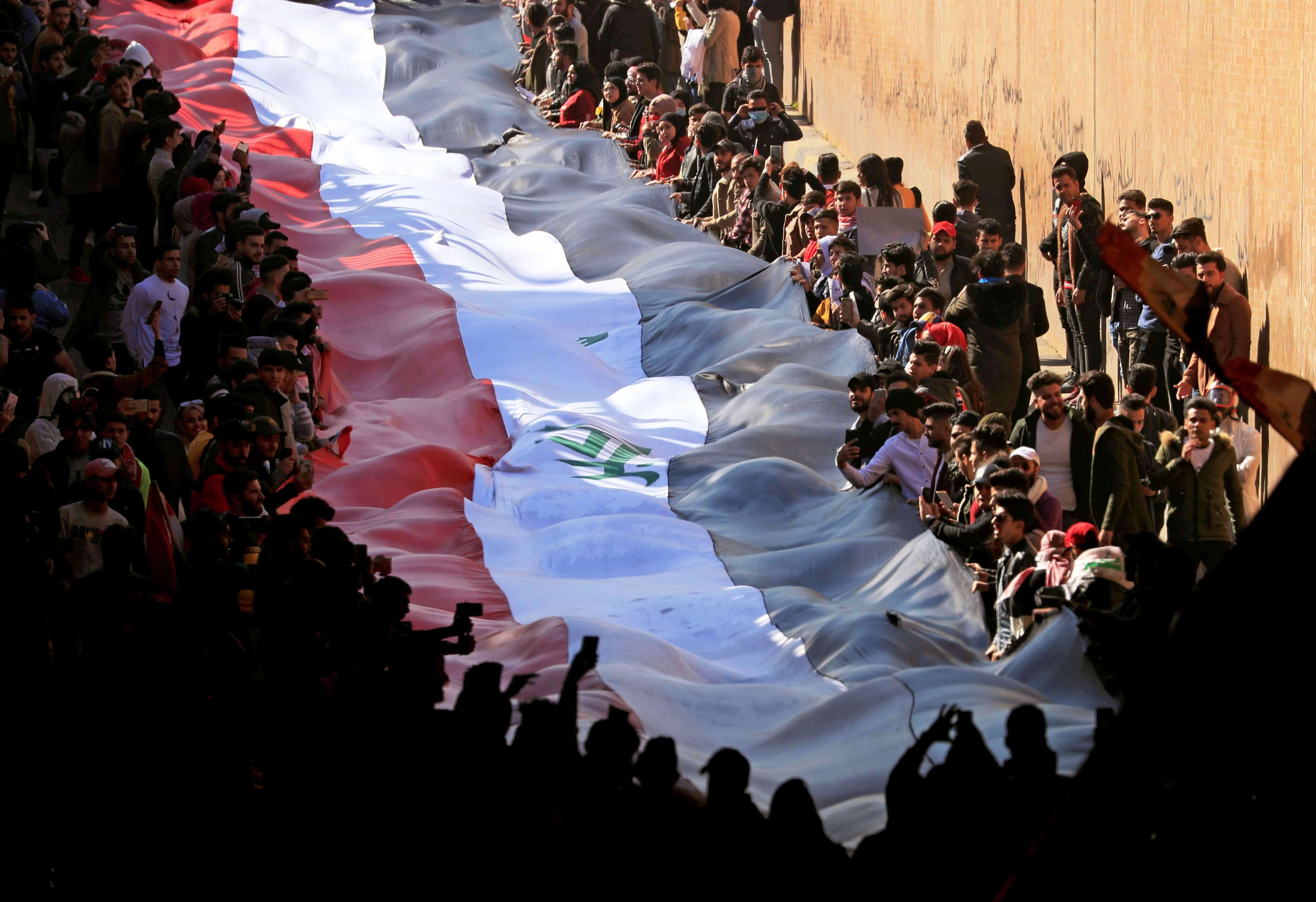 الشارع العراقي يترقب ولادة حكومة مستقلة تستجيب لمطالبه