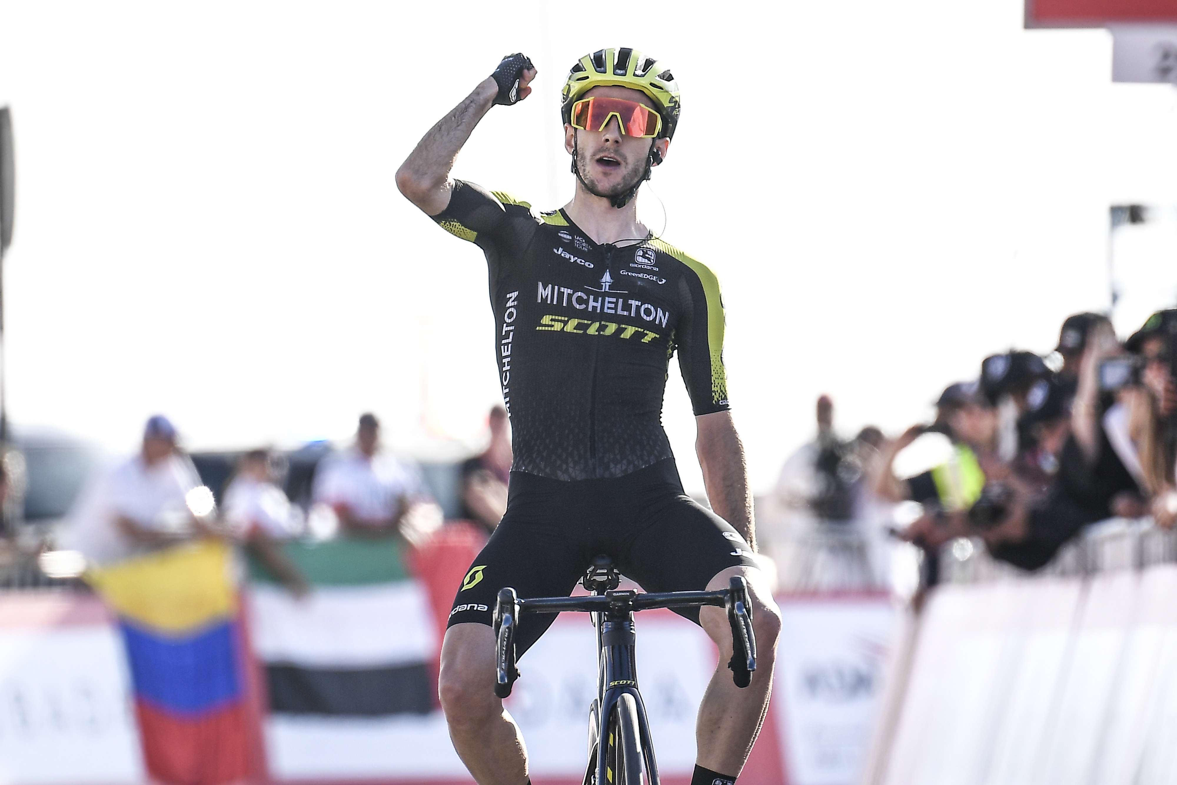  ييتس الاسرع  بفارق أكثر من دقيقة عن أقرب منافسيه