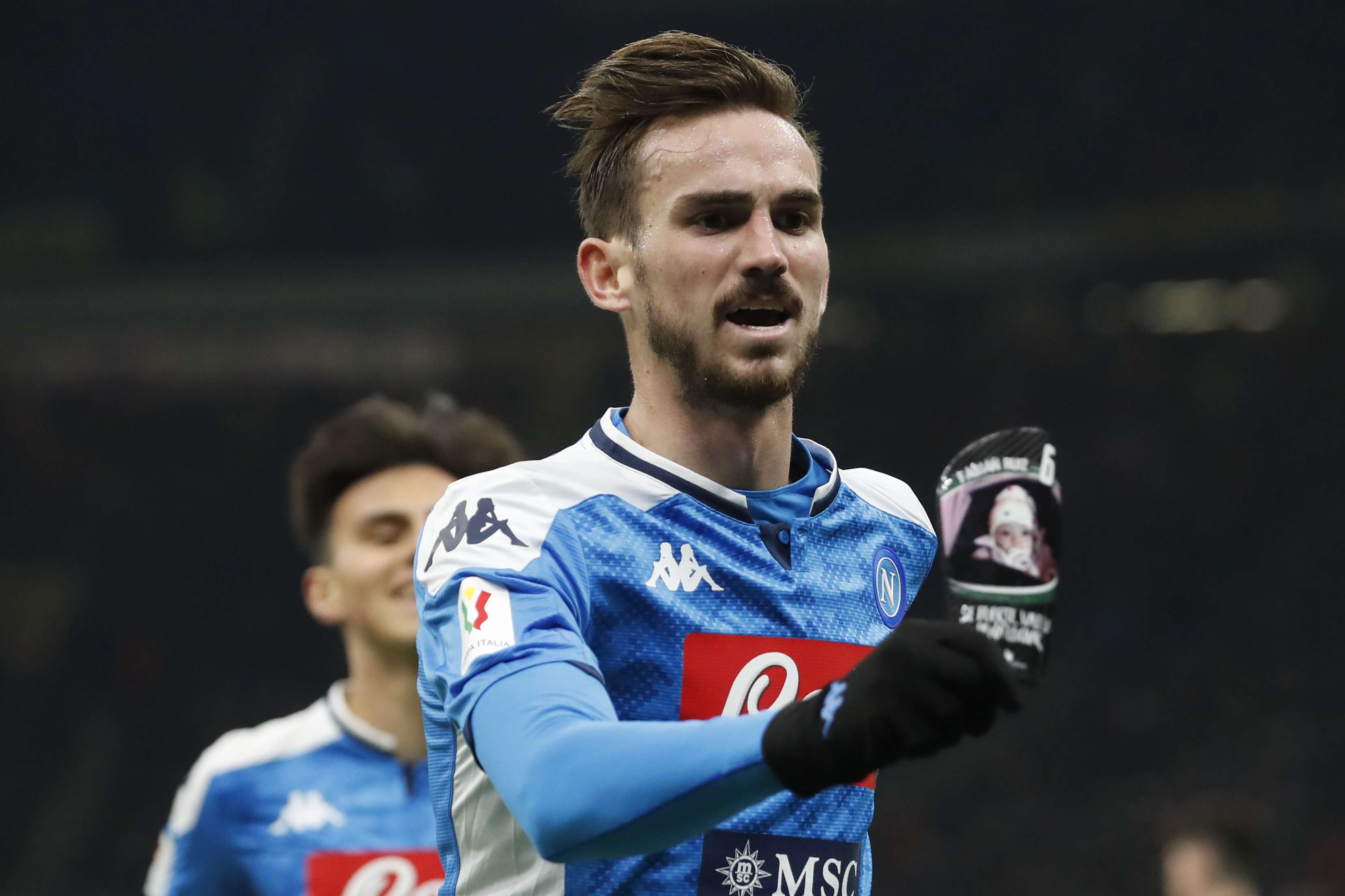 نابولي يفوز على إنتر للمرة الأولى على ملعبه