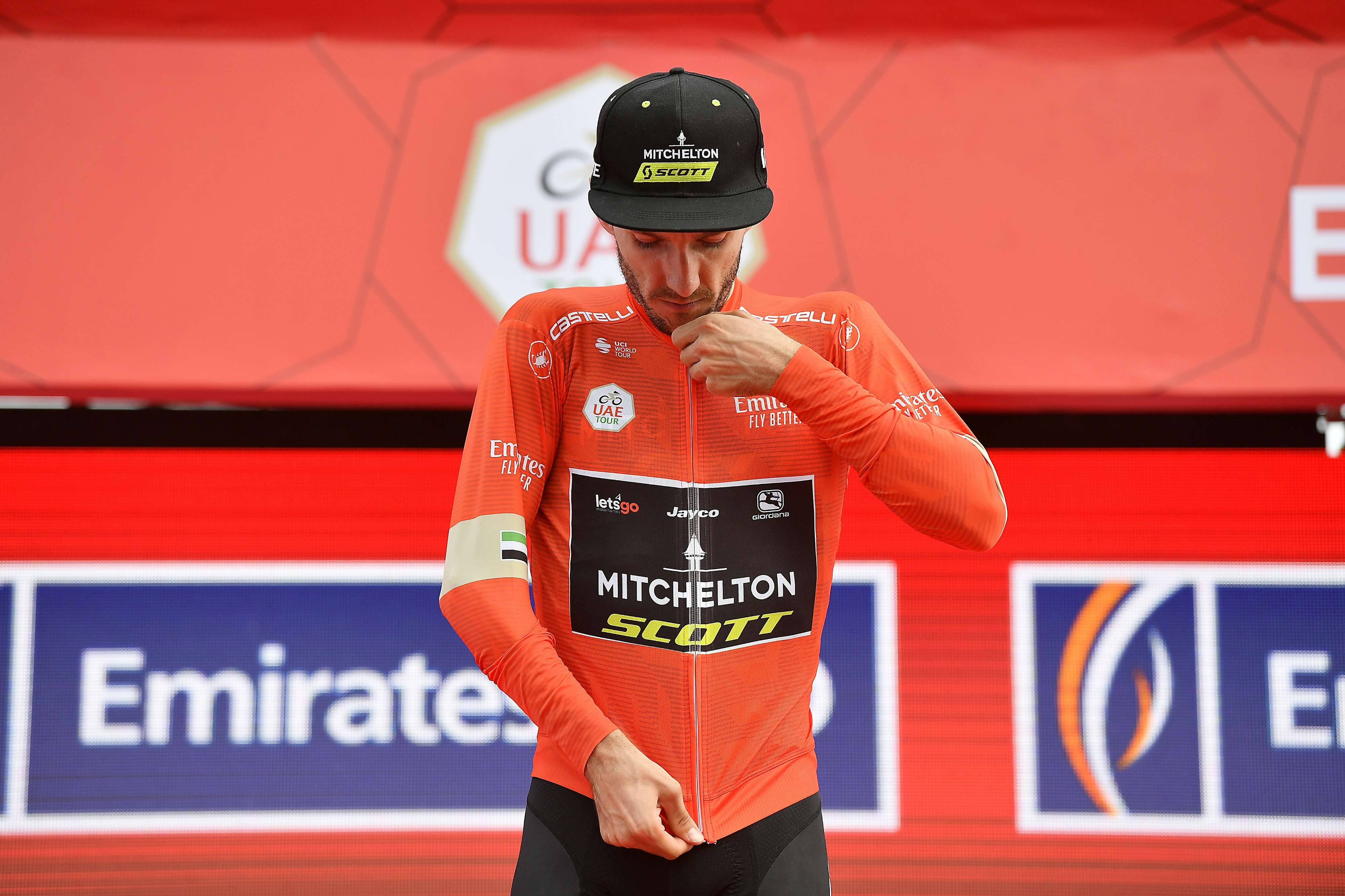 ييتس يتصدر الترتيب العام بعد الغاء اخر مرحلتين بسبب فيروس كورونا