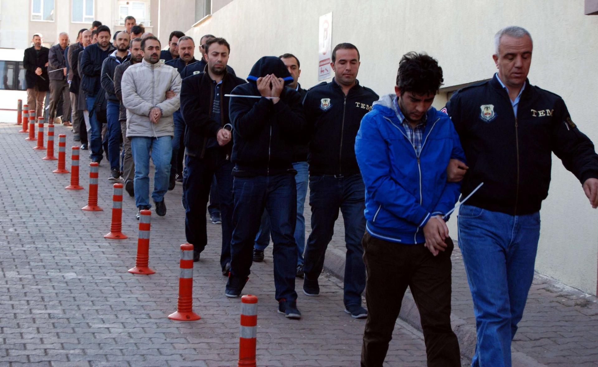 عثمان كافالا ينضم لعشرات الالاف من المعتقلين بسبب المحاولة الانقلابية
