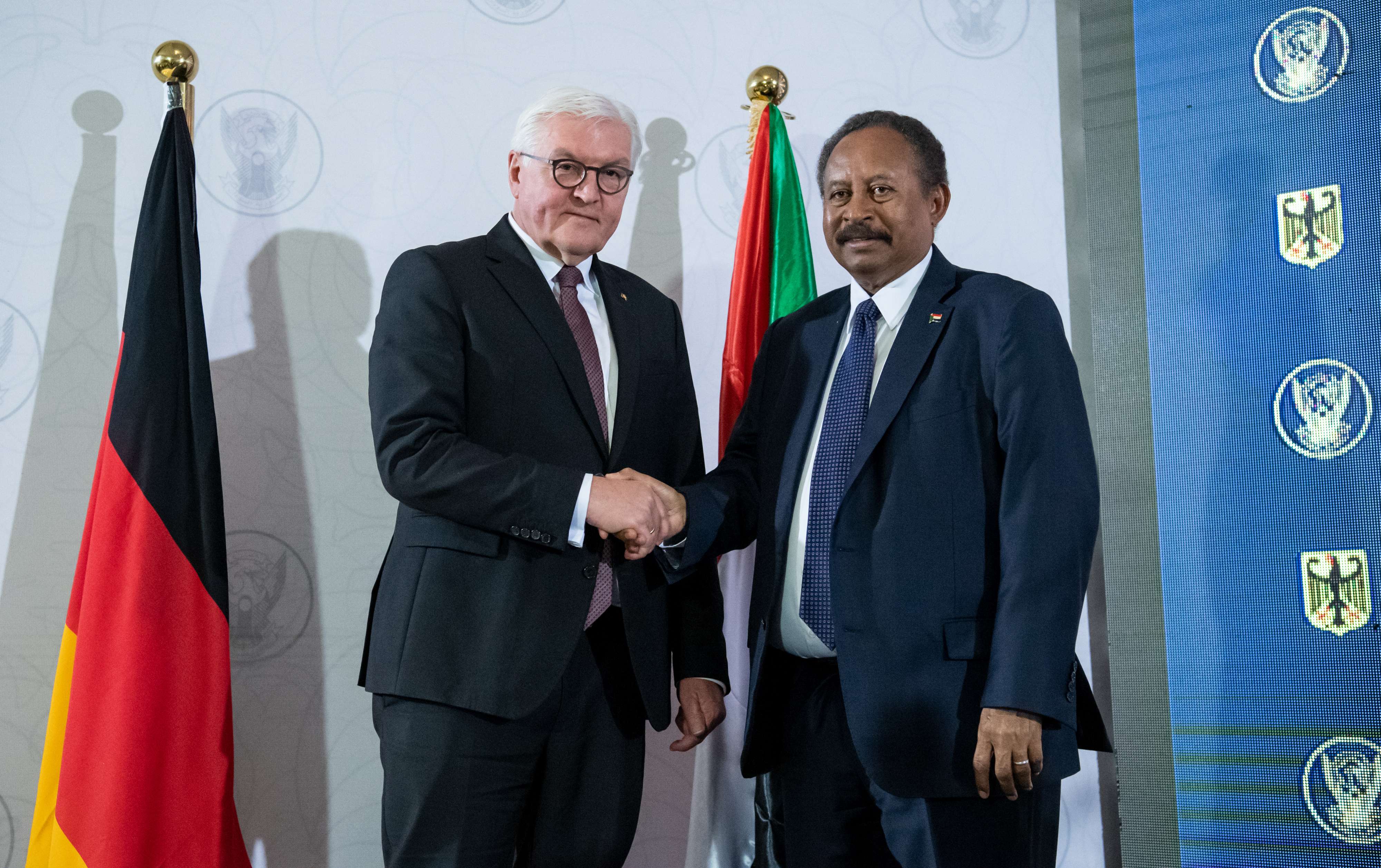 رئيس الوزراء السوداني عبدالله حمدوك يستقبل الرئيس الألماني فرانك فالتر شتاينماير