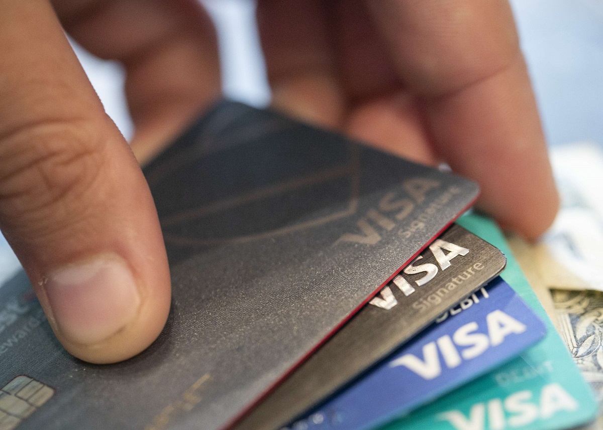 بطاقات ائتمان