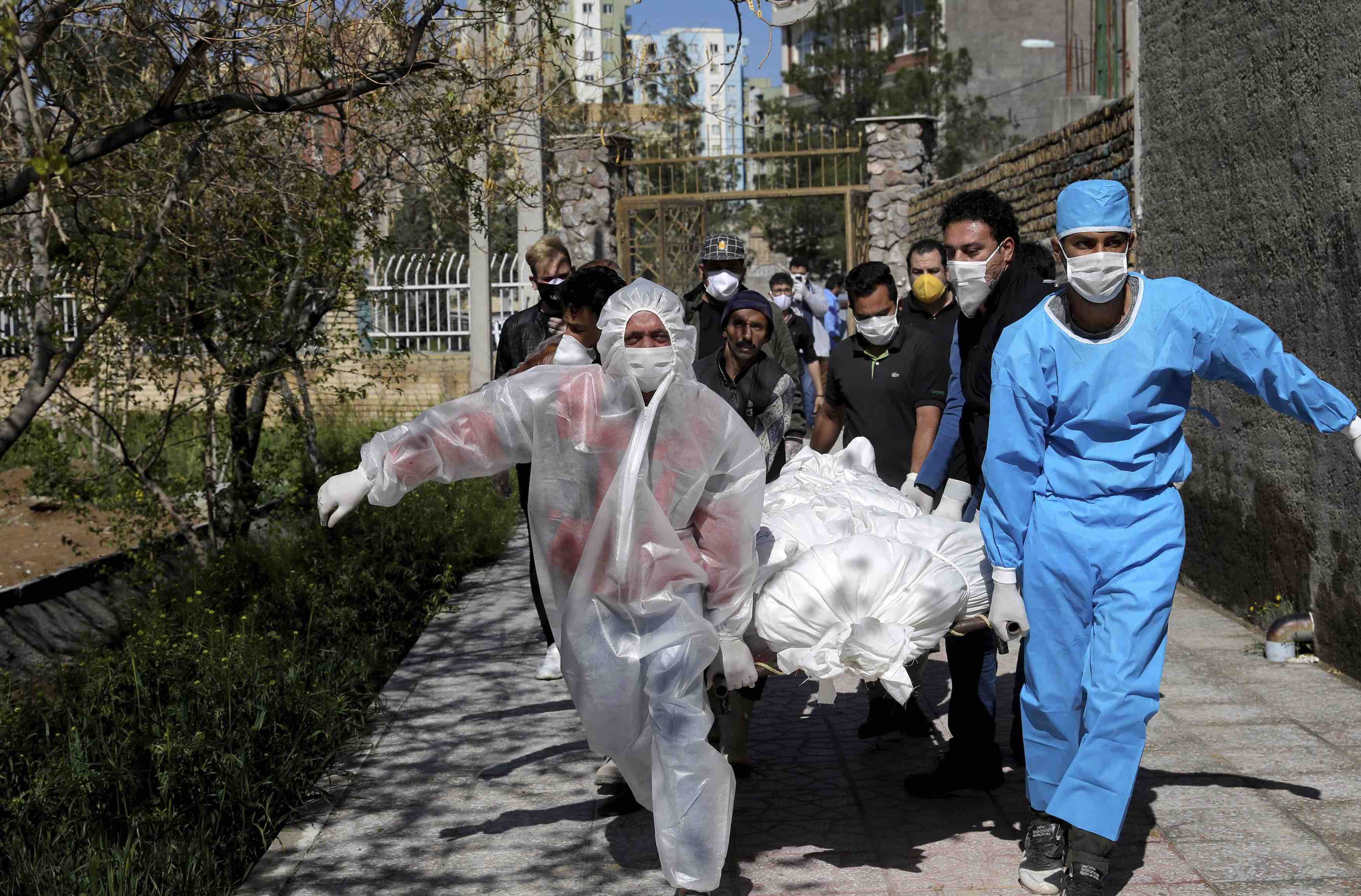 Health ministry spokesman Kianoush Jahanpour said at a daily news briefing that 117 more people had died from the virus over the past 24 hours
