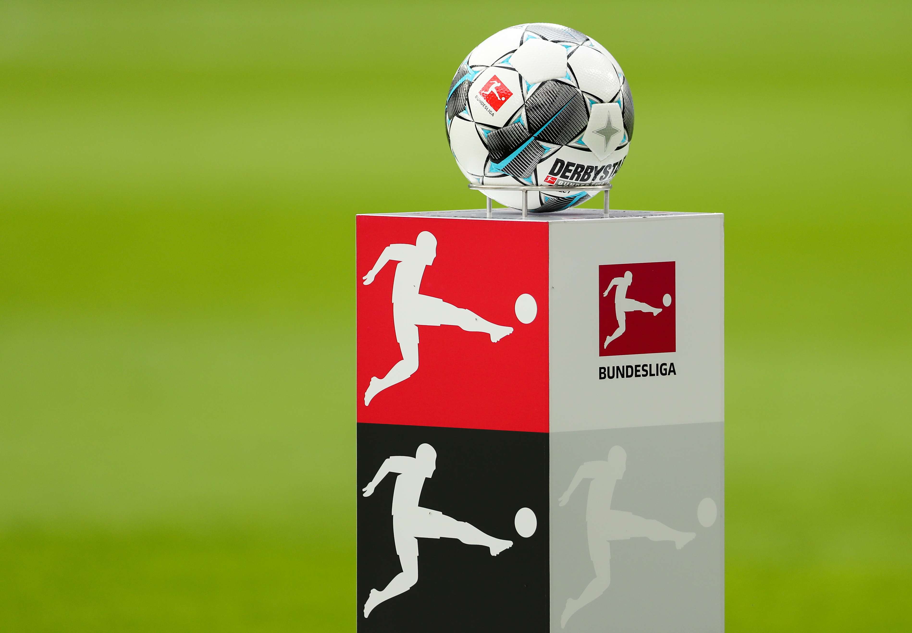 المانيا تتأكد من عدم وجود خطر من خلق سلسلة من العدوى قبل اطلاق الدوري
