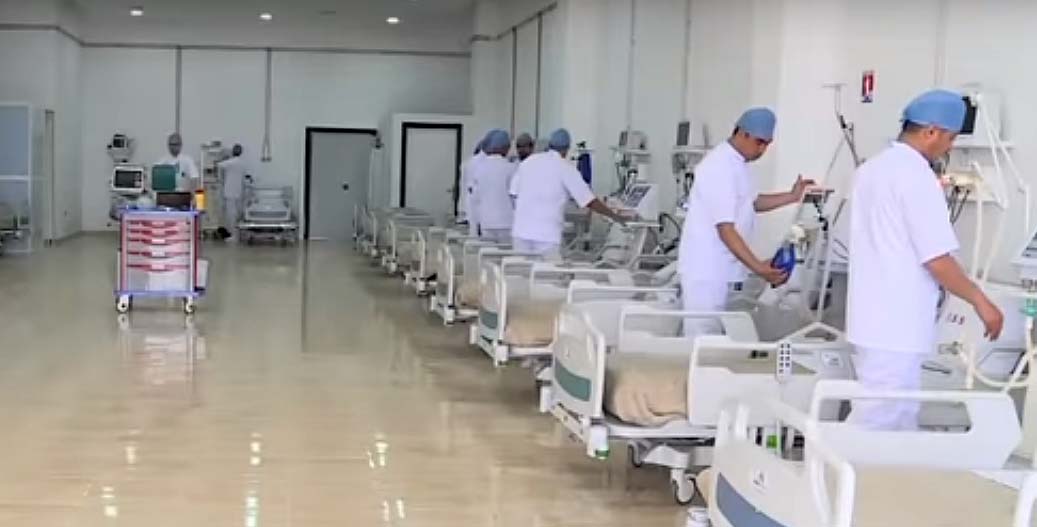 Hospital beds and staff at Benslimane's military field hospital