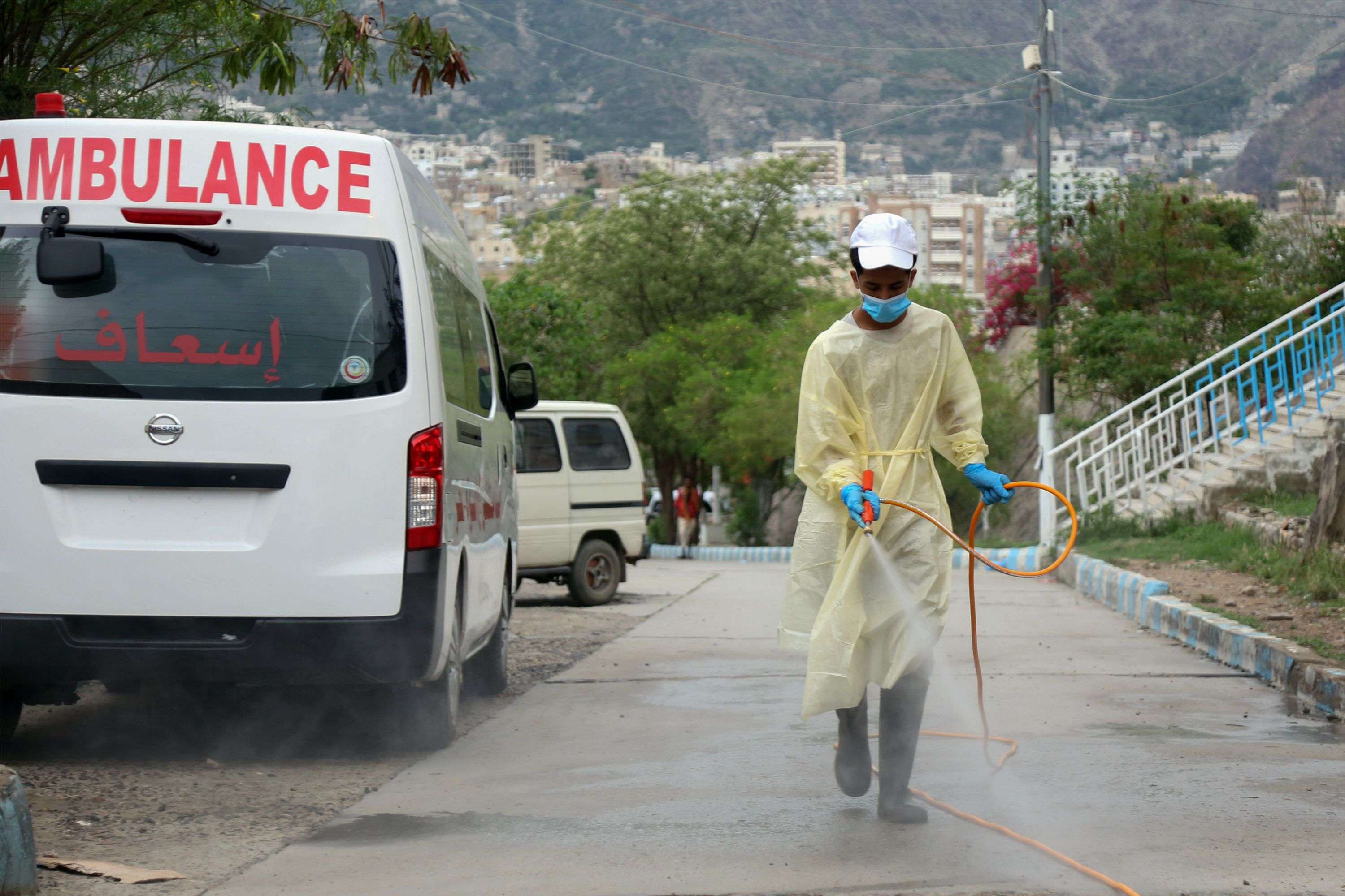 وفاة مواطن صومالي الجنسية عُثر عليه ميتا في أحد فنادق صنعاء بسبب الفيروس