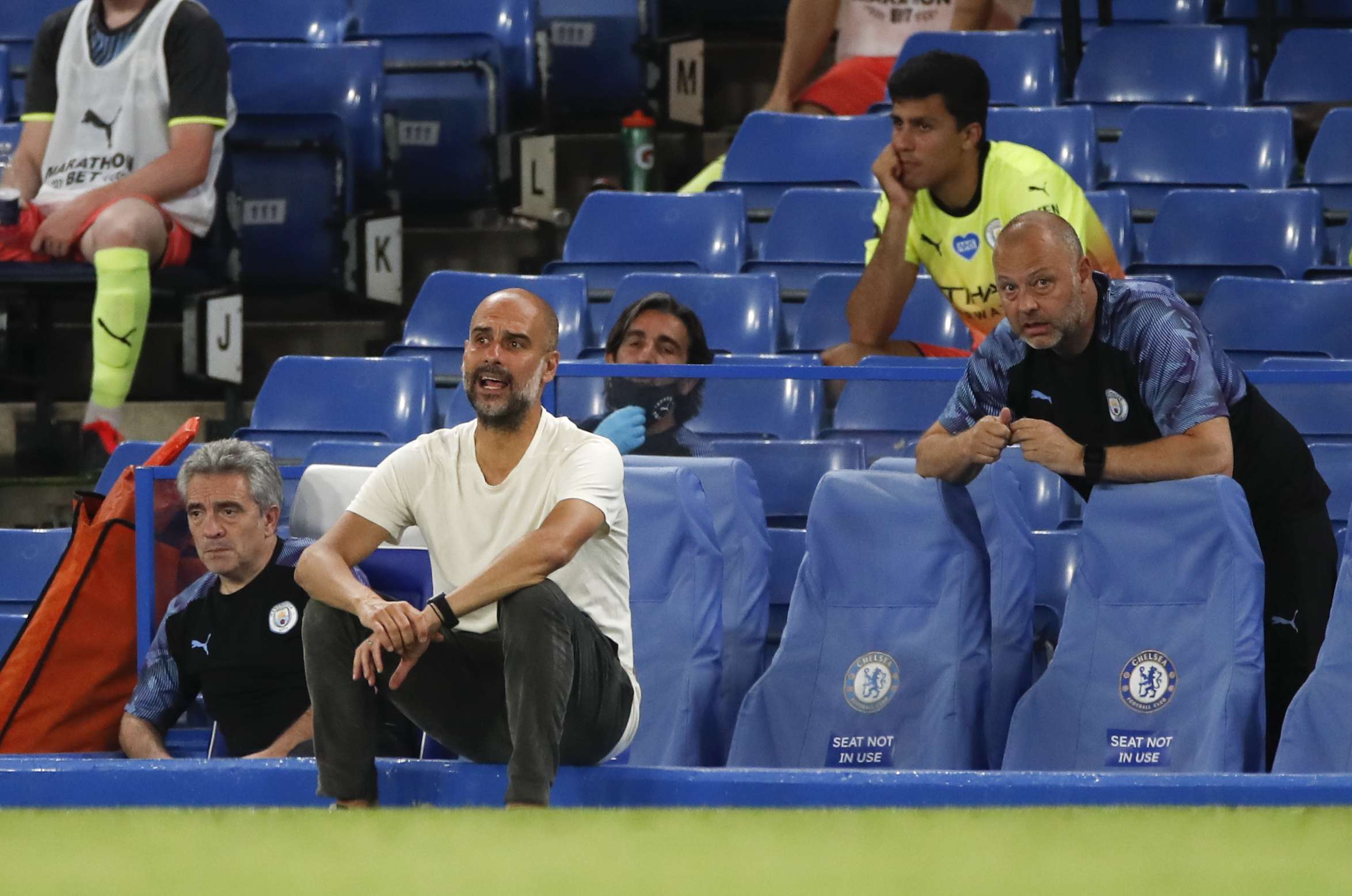 فريق غوارديولا يكرم البطل ليفربول على ارضه