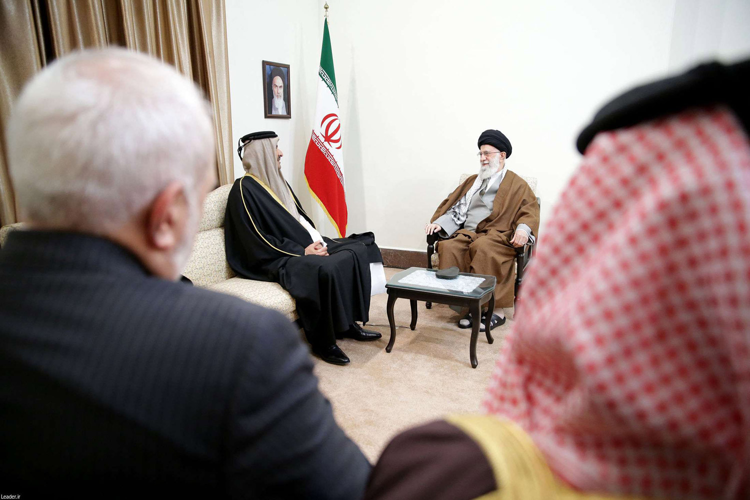 طهران العاجزة أوكلت المهمة إلى الدوحة