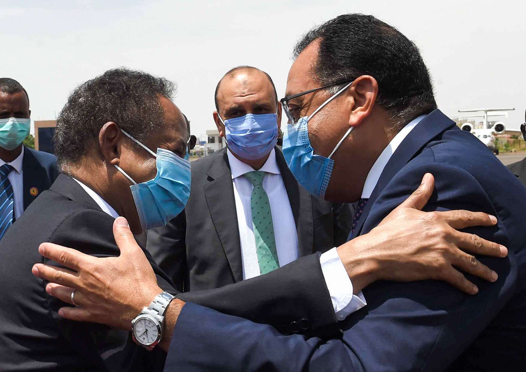 مدبولي على راس وفد مصري رفيع في السودان