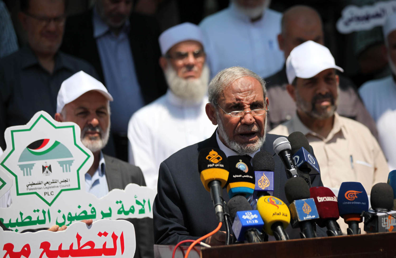 القيادي في حماس محمود الزهار يلقي كلمة في غزة