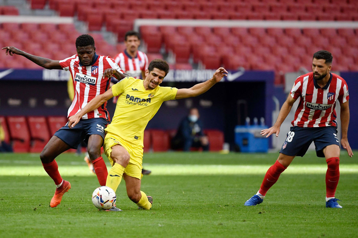 فريق المدرب سيميوني يفلت من الهزيمة امام فياريال