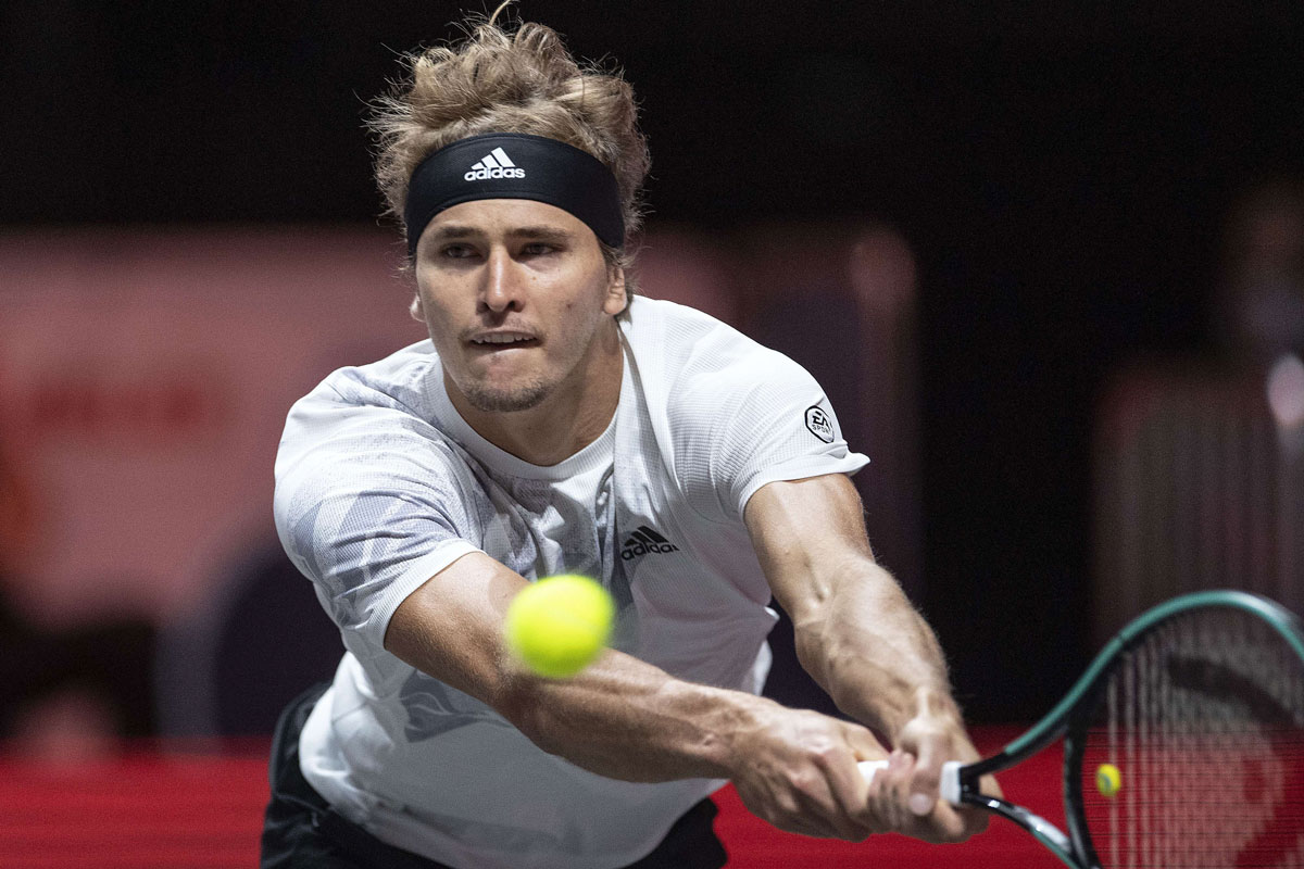 زفيريف الى ربع النهائي 