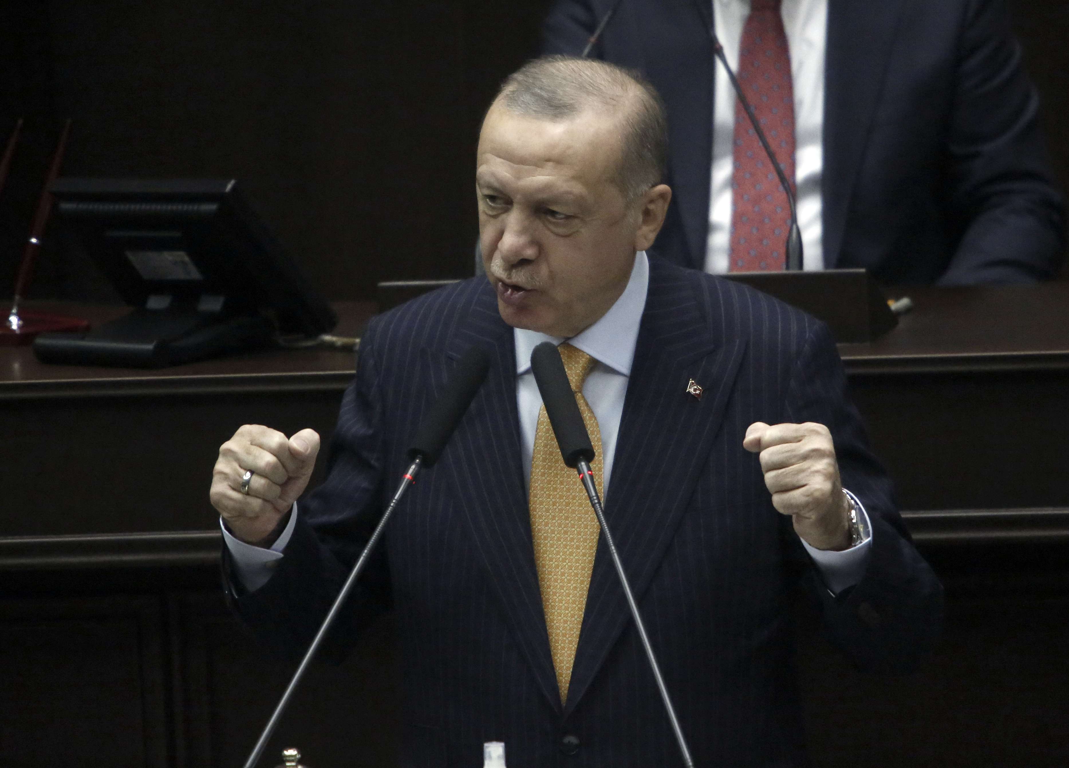 اردوغان يوظف 'الدفاع عن الإسلام' خدمة لسياسته