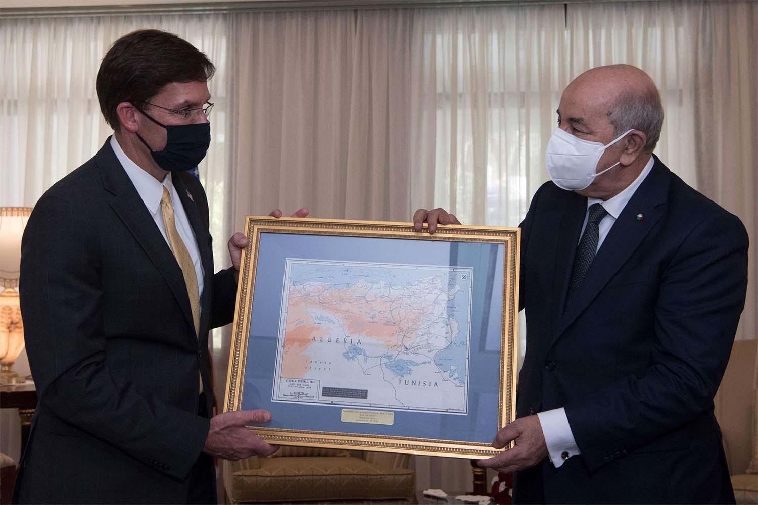 US Defence Secretary Mark Esper (L) meeting with Algerian President Abdelmadjid Tebboune 