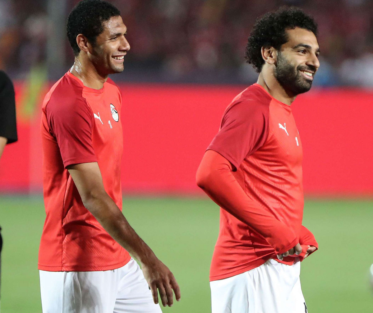 صلاح والنني يستجيبان لطلب فريقهما ليفربول وارسنال بالعودة الى انكلترا