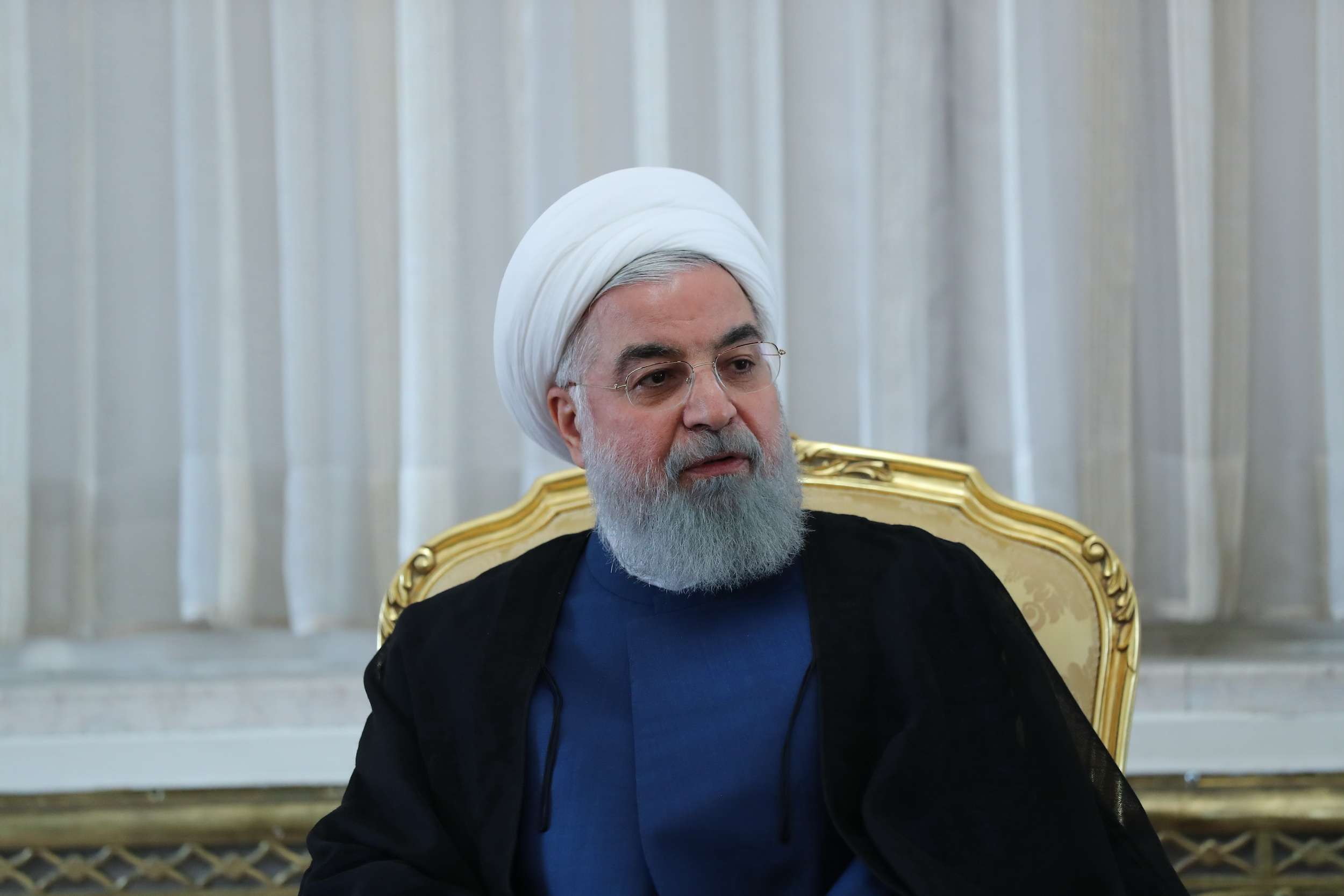 روحاني يأمل مع رحيل ترامب بتدارك خسائر بلاده الاقتصادية