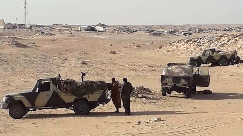 Polisario militiamen defying repeated UN calls to leave Guerguerat buffer zone