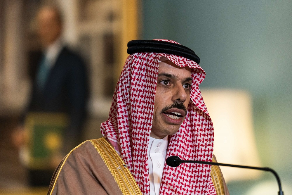 وزيرا الخارجية السعودي الأمير فيصل بن فرحان آل سعود