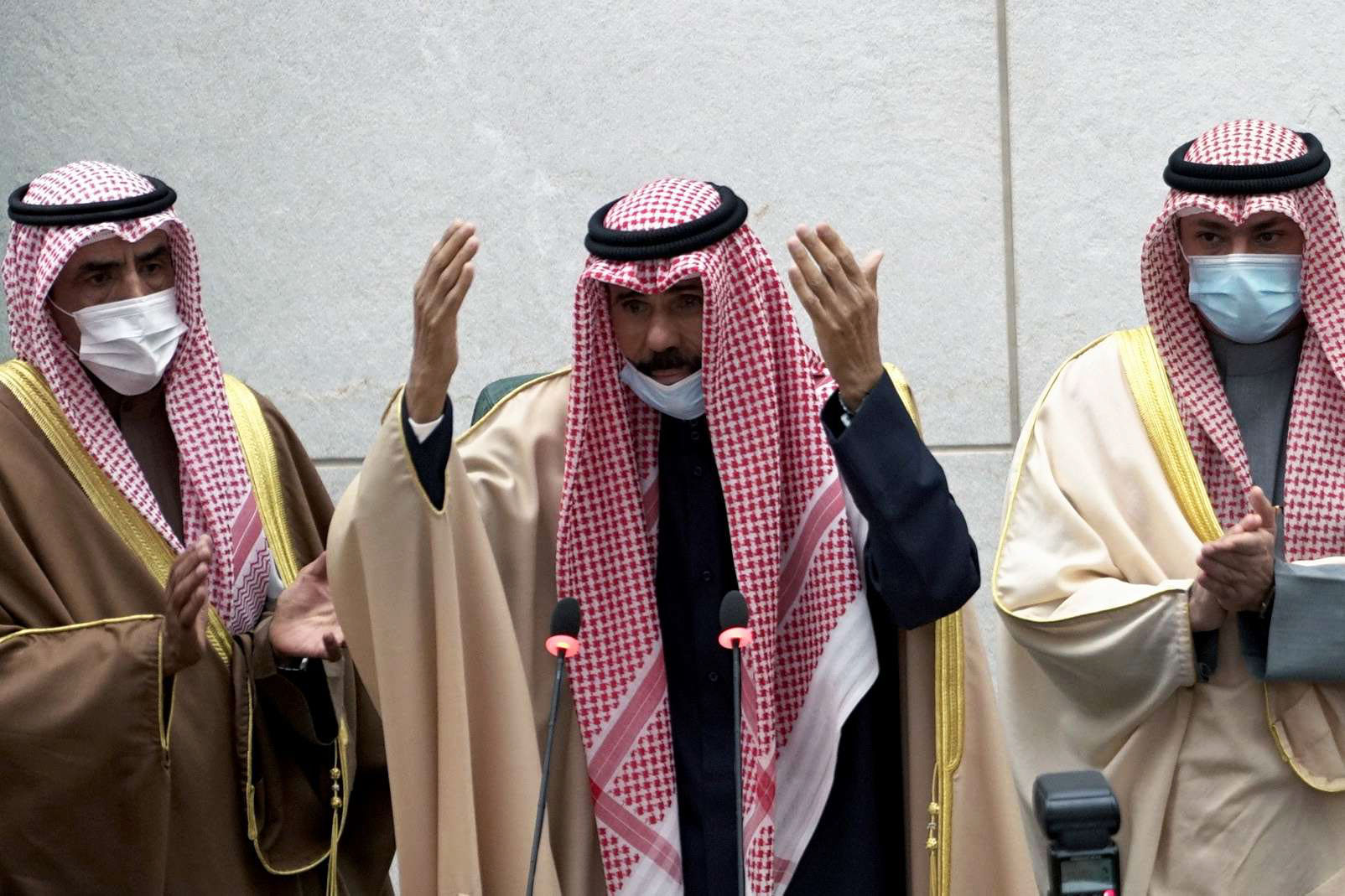 أول أزمة سياسية كبيرة في عهد الشيخ نواف الأحمد