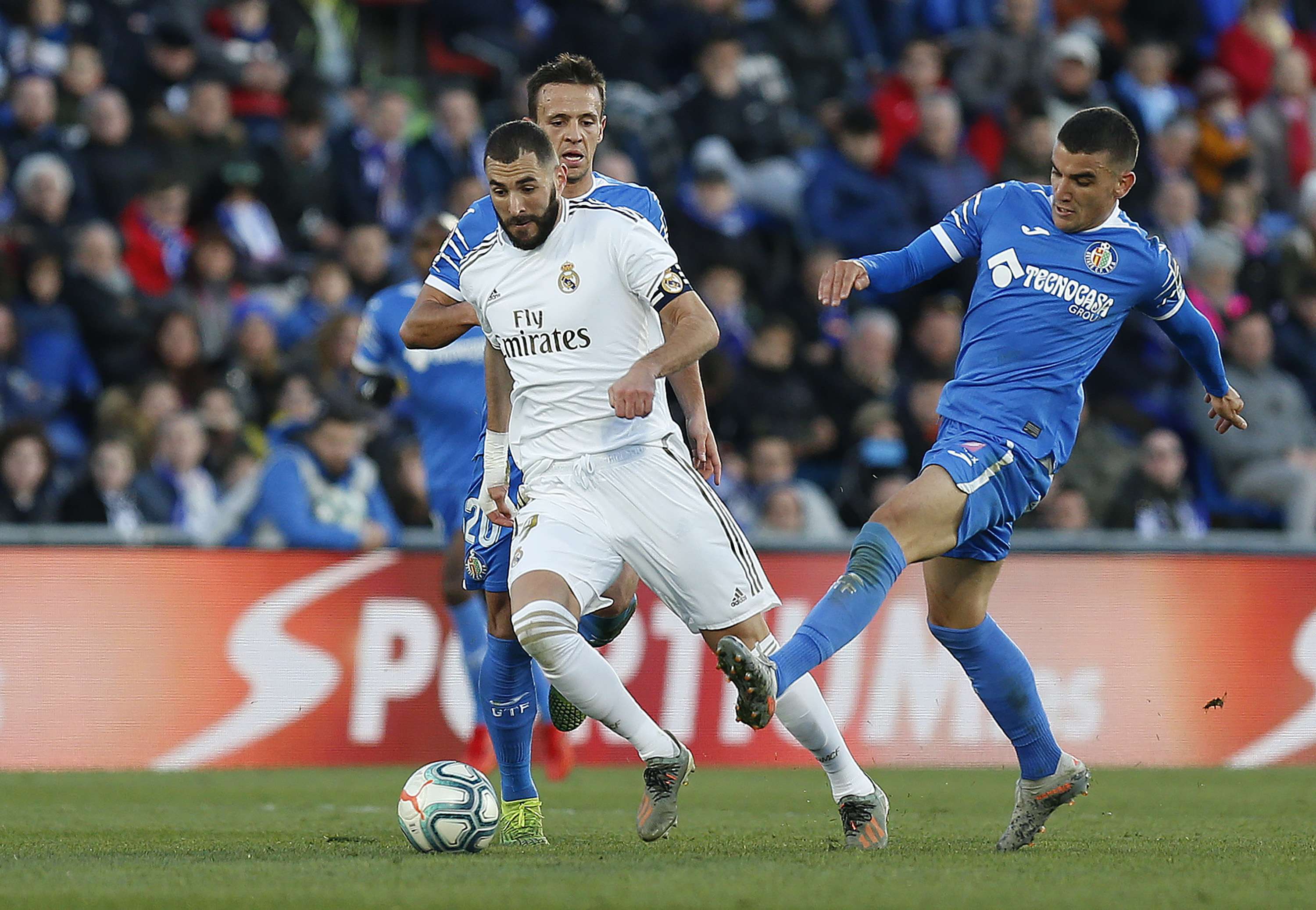 الفريق الملكي يرتقي للمركز الثاني بتشكيلة يغيب عنها تسعة لاعبين بسبب الاصابات