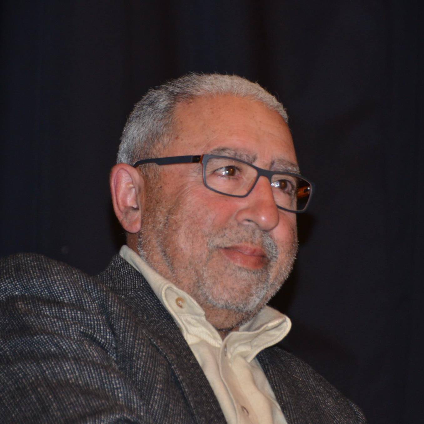 الشاعر المغربي محمد الأشعري